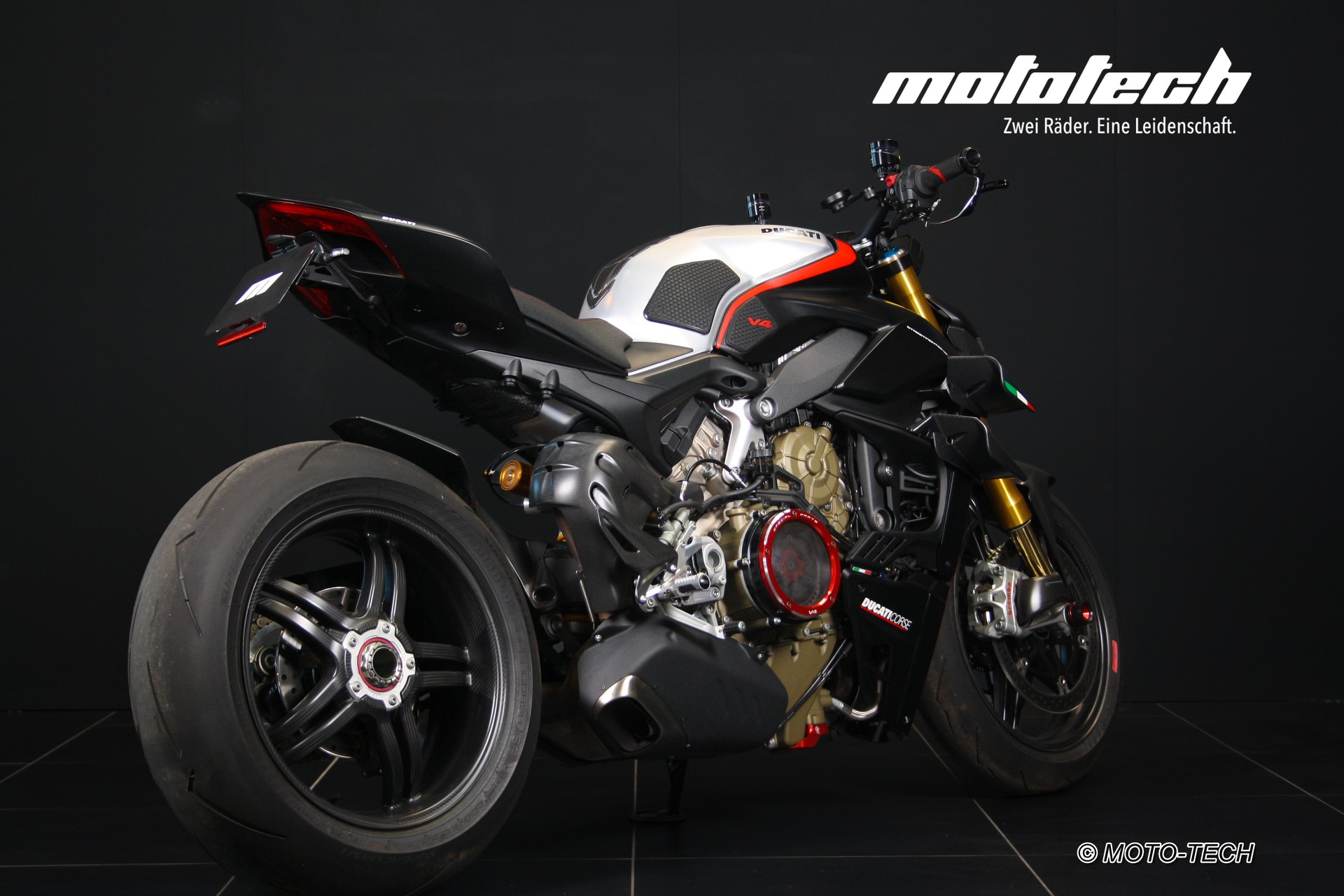 DUCATI Streetfighter V4 SP-showroom-element-2