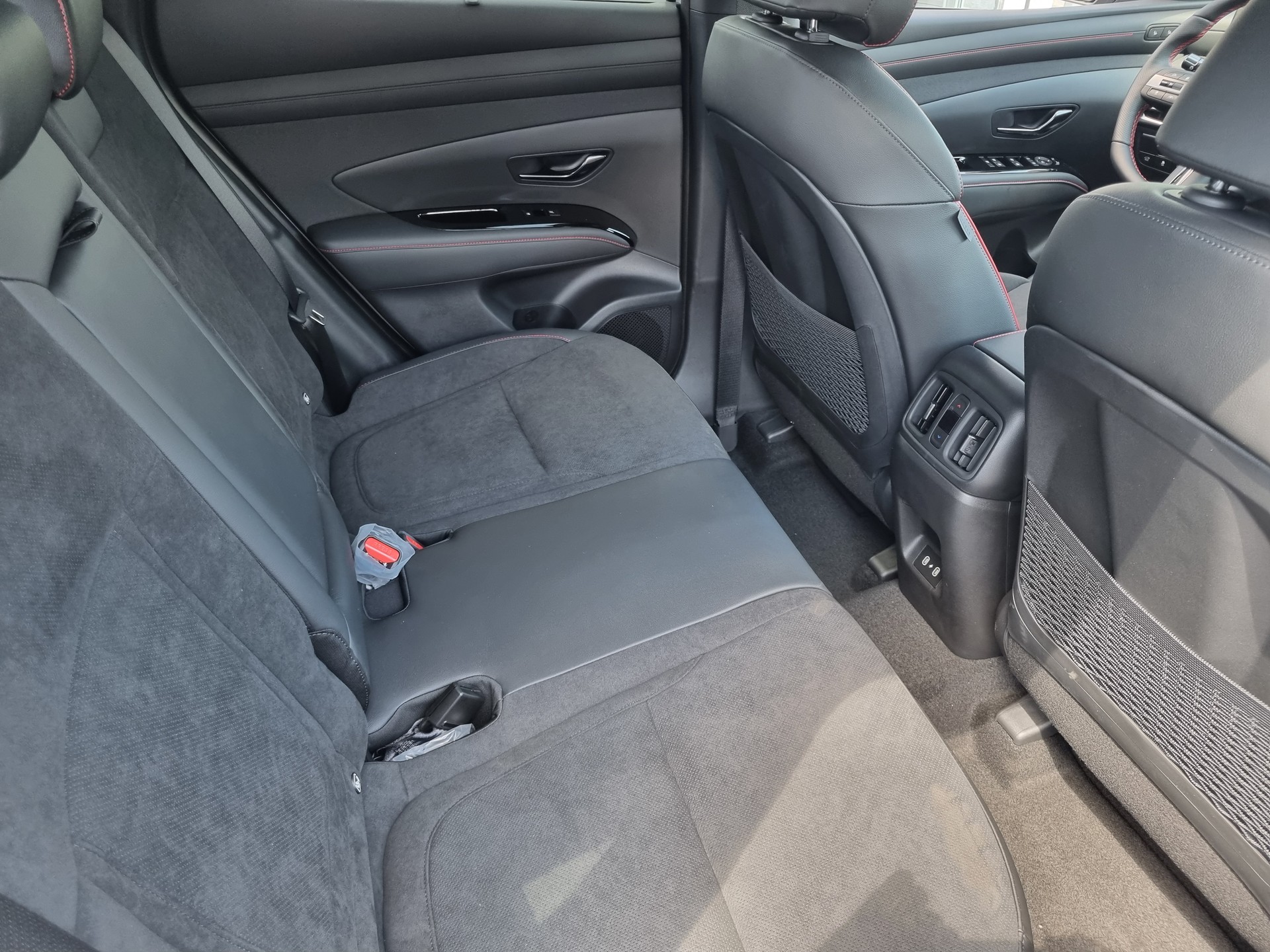 HYUNDAI Tucson 1.6 TGDI HEV N-Line 4WD-image-10