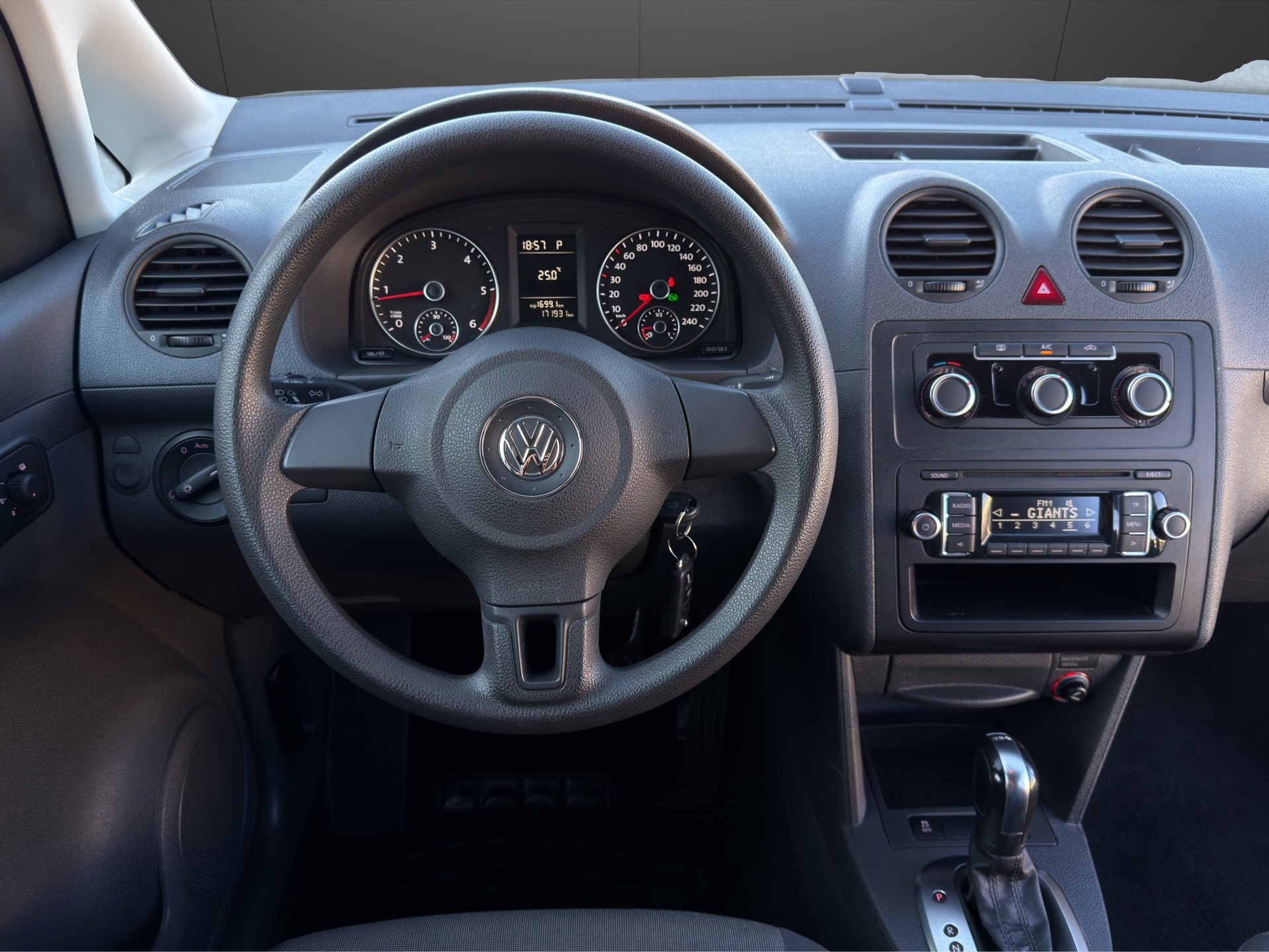 VW Caddy 1.6 TDI BlueMotion Technology DSG-image-19
