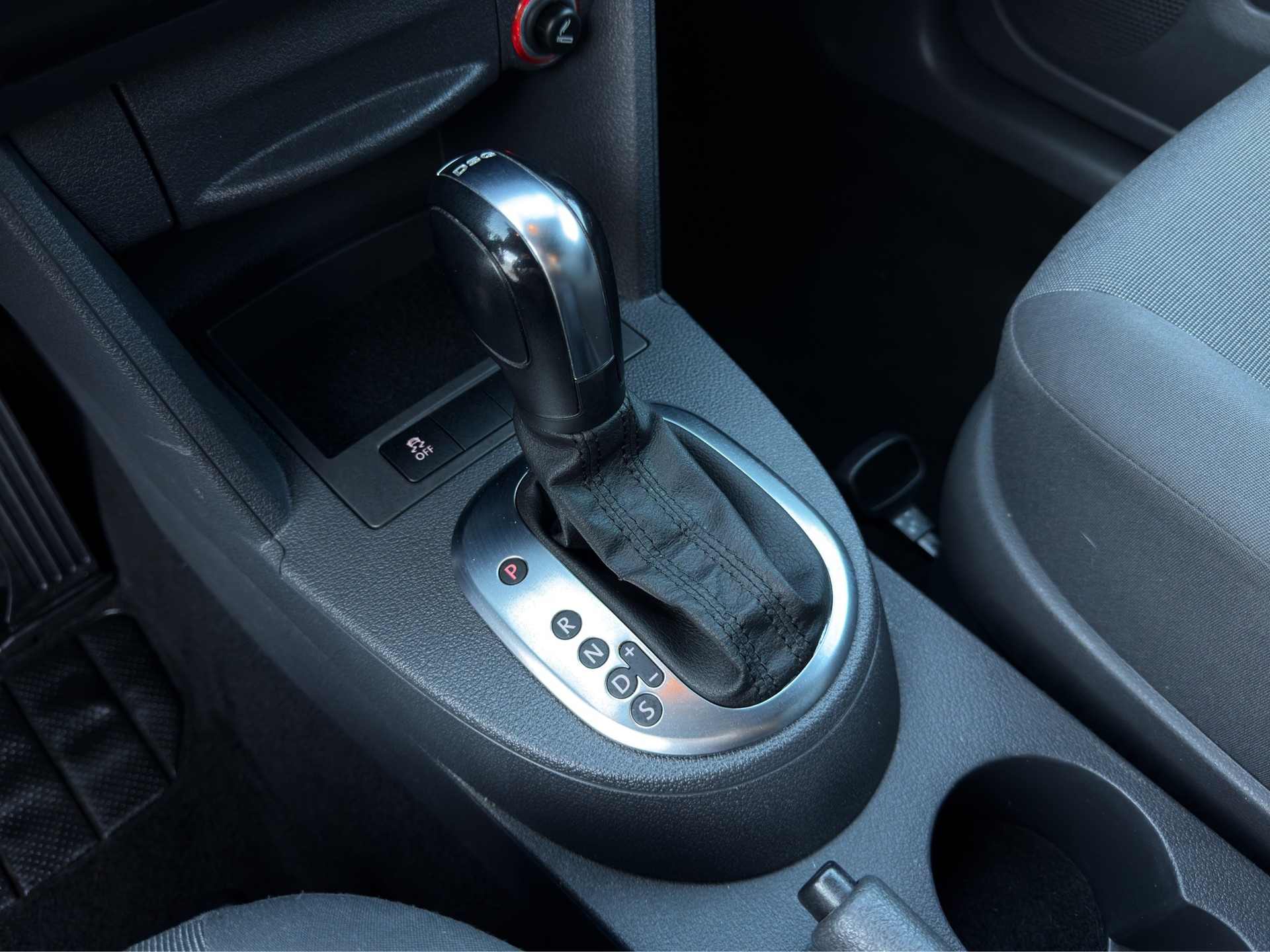 VW Caddy 1.6 TDI BlueMotion Technology DSG-image-16