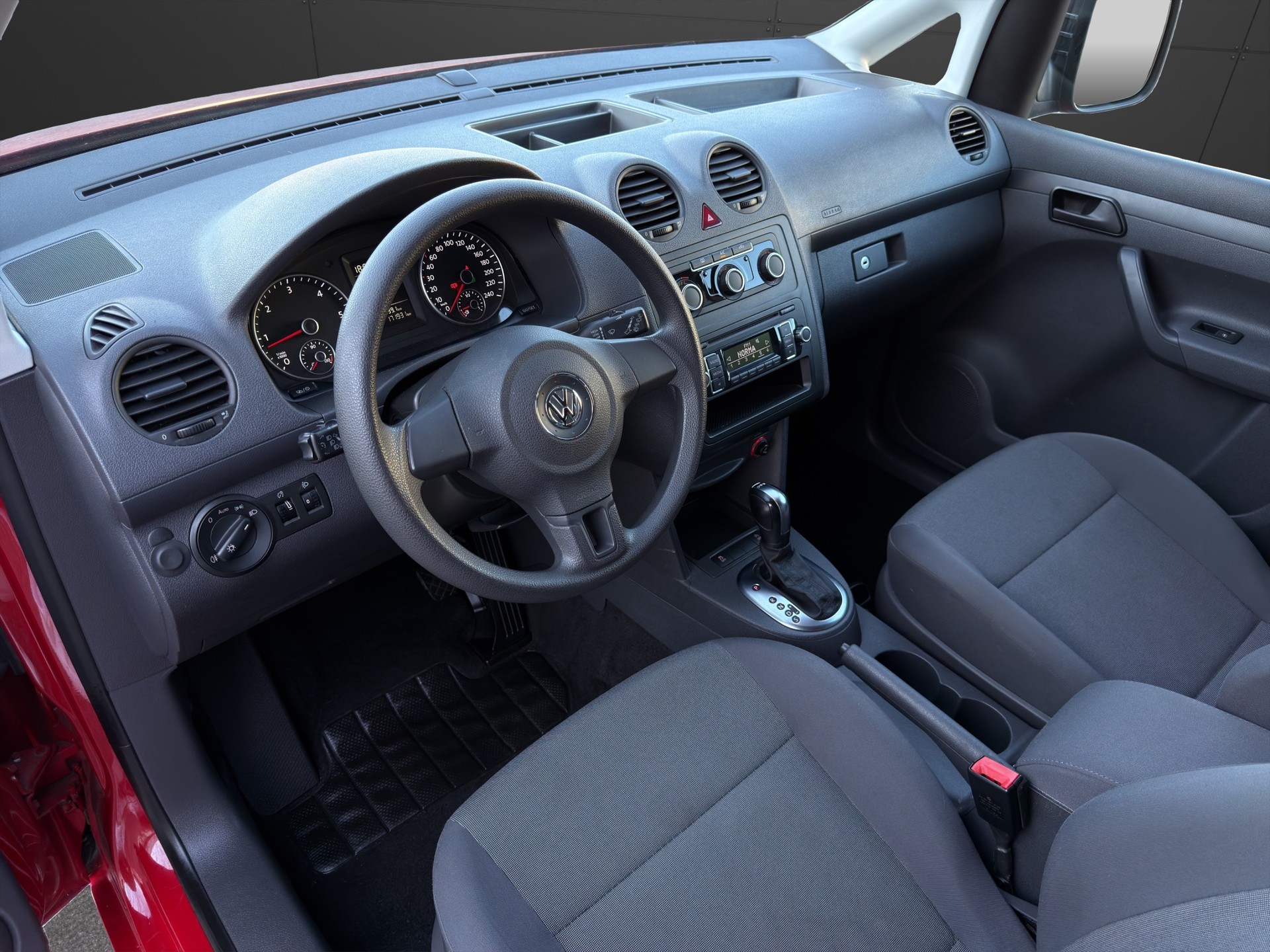 VW Caddy 1.6 TDI BlueMotion Technology DSG-image-9