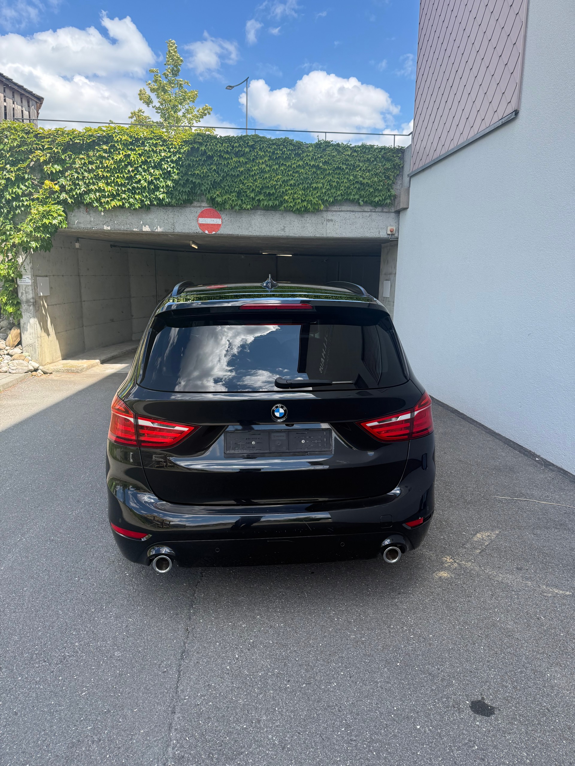 BMW 218d xDrive Gran Tourer Steptronic Luxury Line-image-13