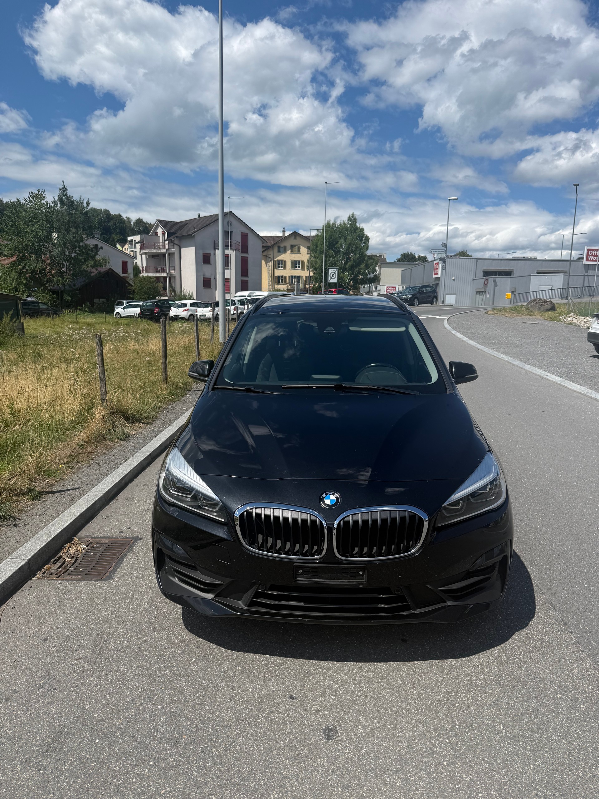 BMW 218d xDrive Gran Tourer Steptronic Luxury Line-image-0