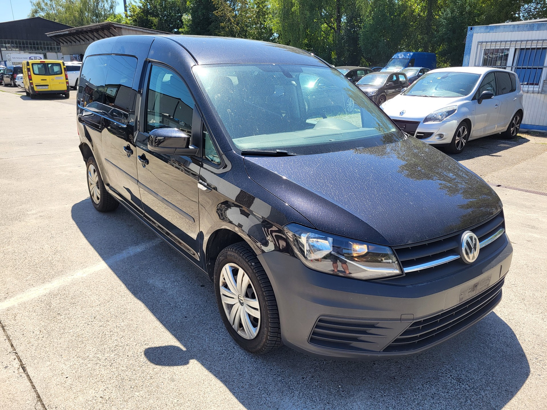VW Caddy Maxi 2.0 TDI Comfortline-image-2