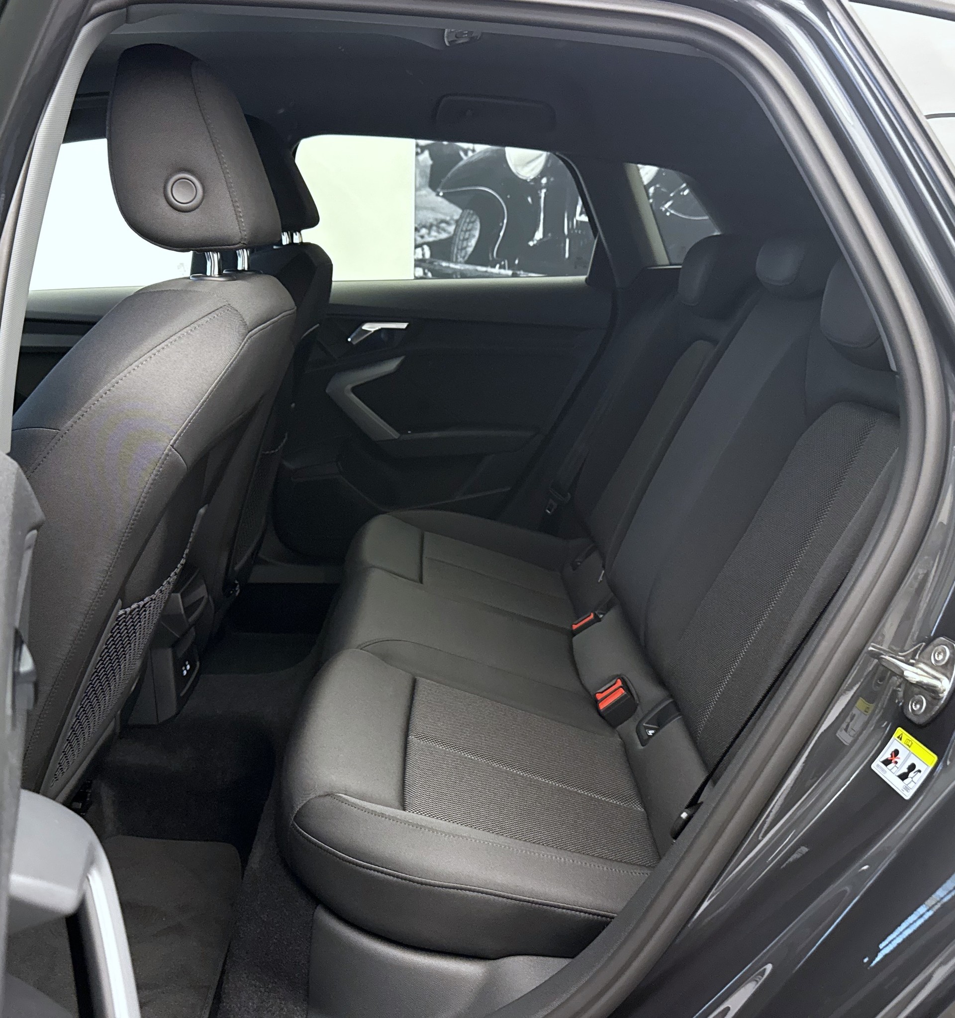 AUDI A3 Sportback TFSI 110 kW Attraction S tronic-image-18