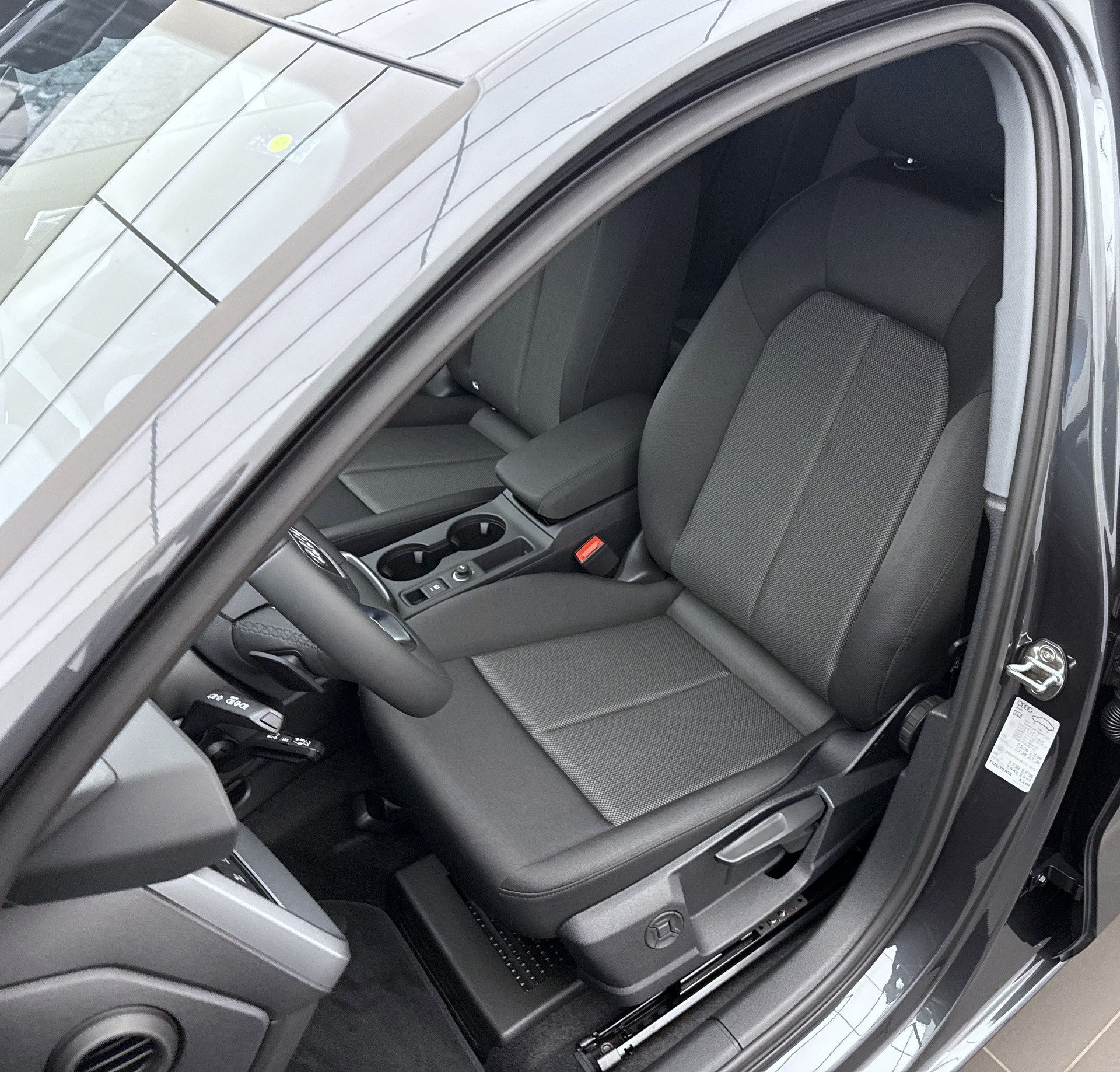 AUDI A3 Sportback TFSI 110 kW Attraction S tronic-image-4