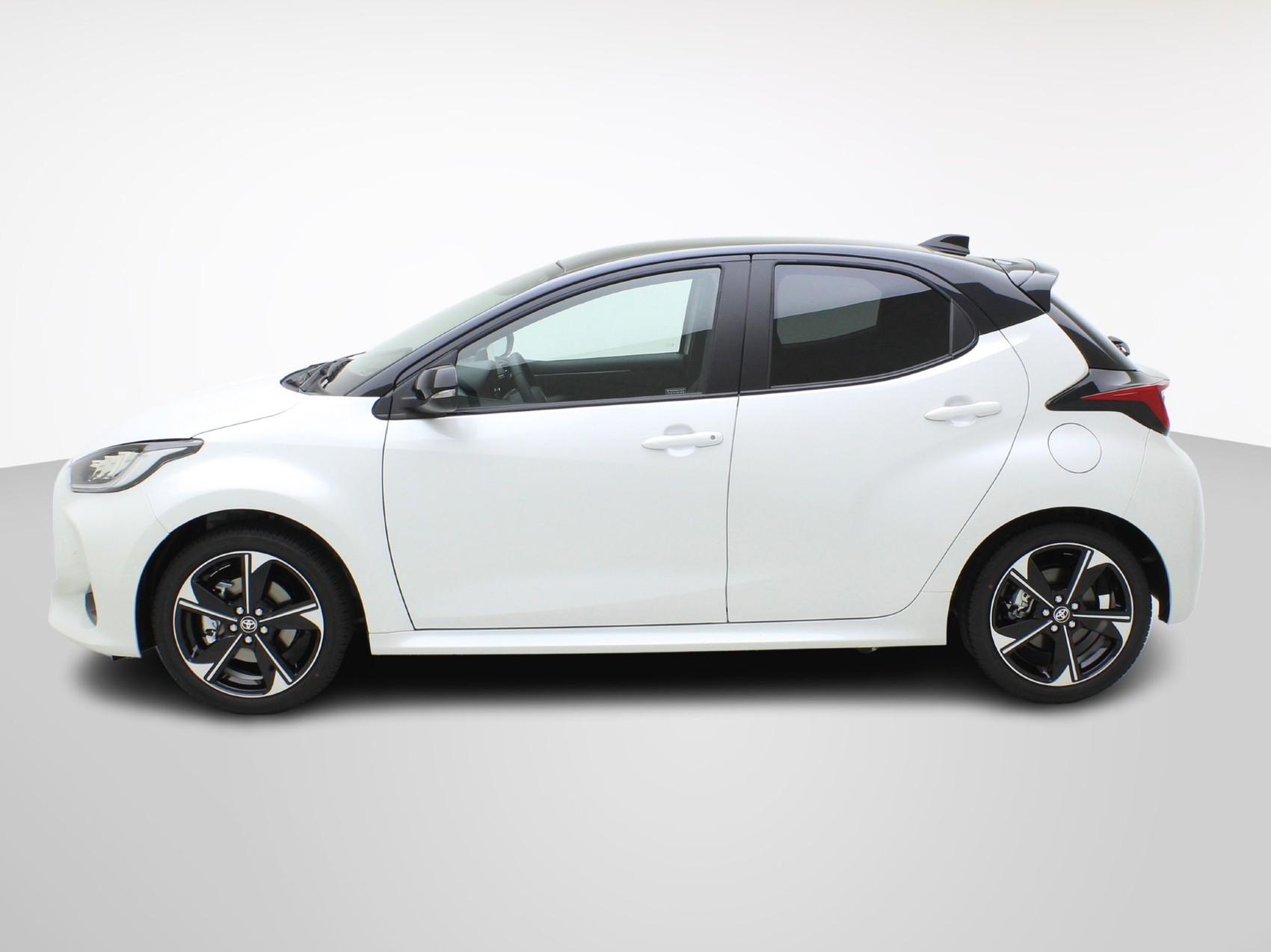 TOYOTA Yaris 1.5 VVT-i HSD Premium ** Panorama-Glasdach **-image-1
