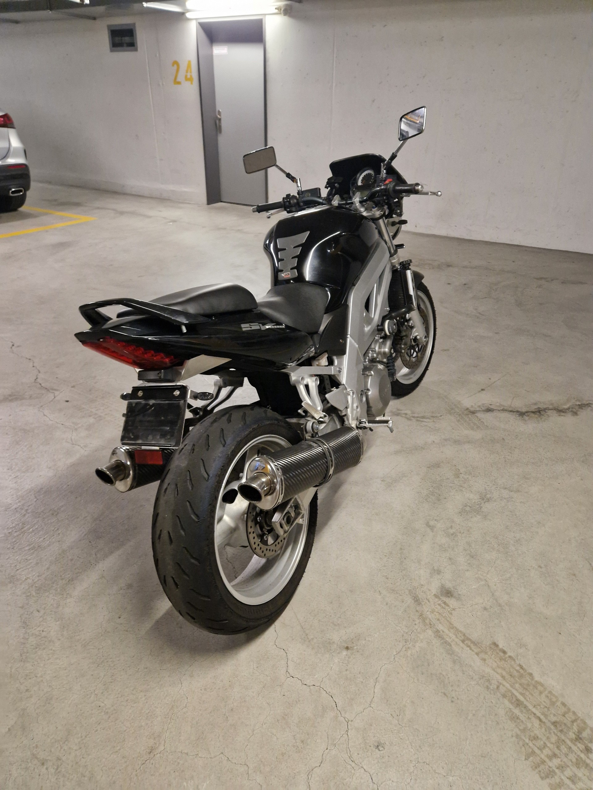 SUZUKI SV 1000 K4-image-3
