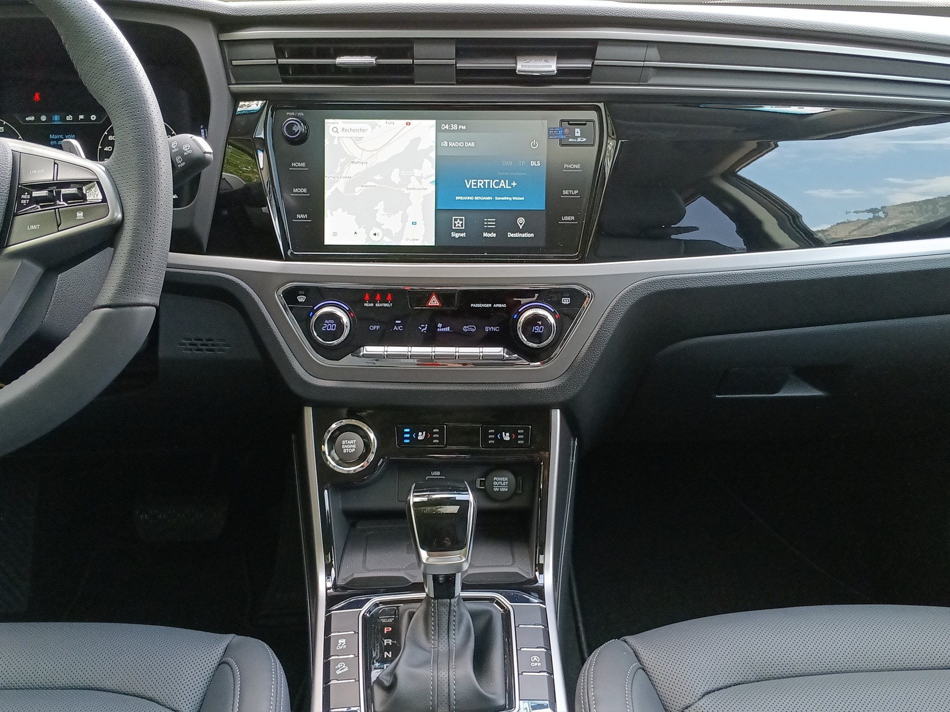 KGM-SsangYong Korando 1.5 T GDI Titanium 4WD Automat-image-10