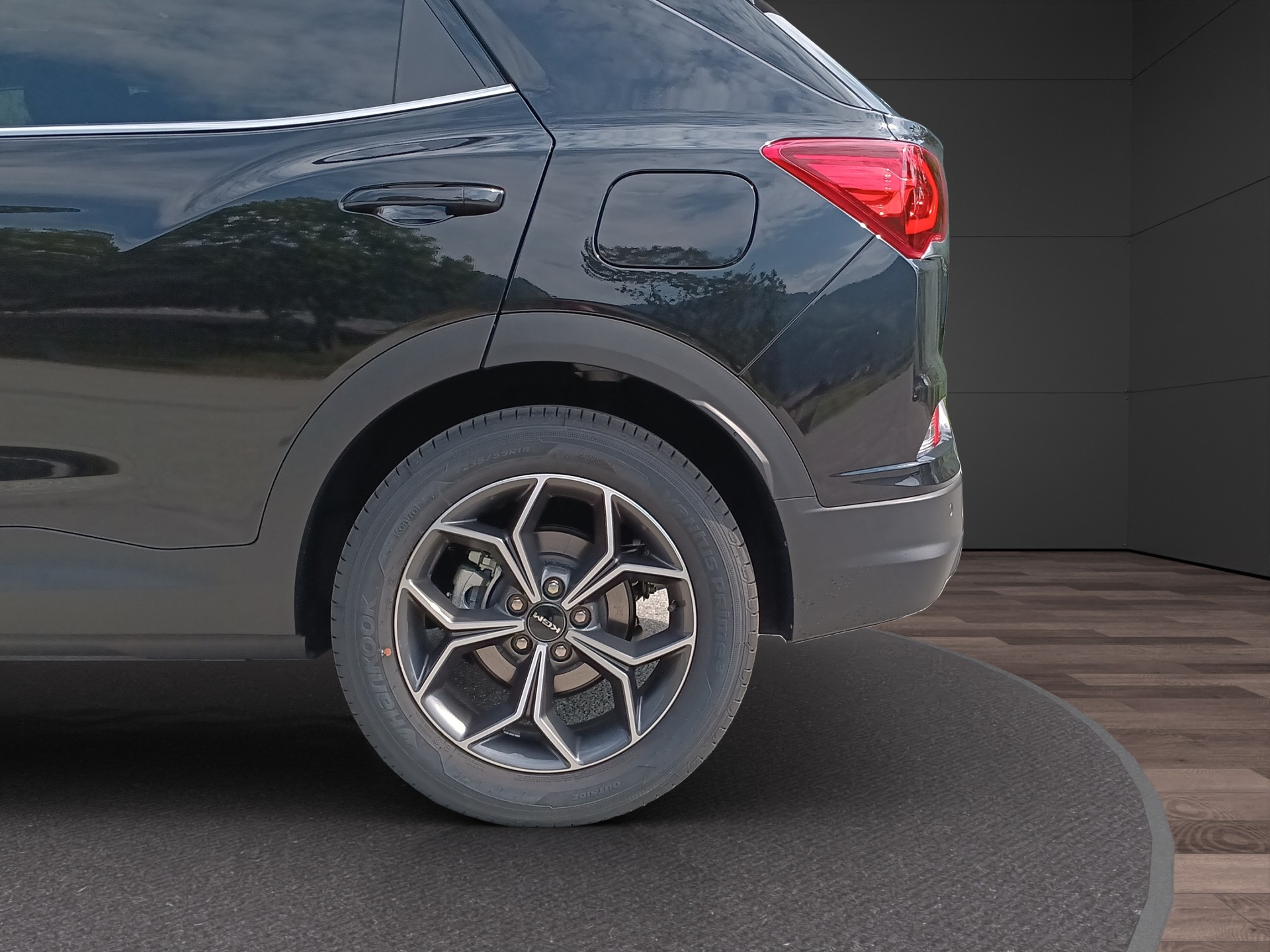 KGM-SsangYong Korando 1.5 T GDI Titanium 4WD Automat-image-16