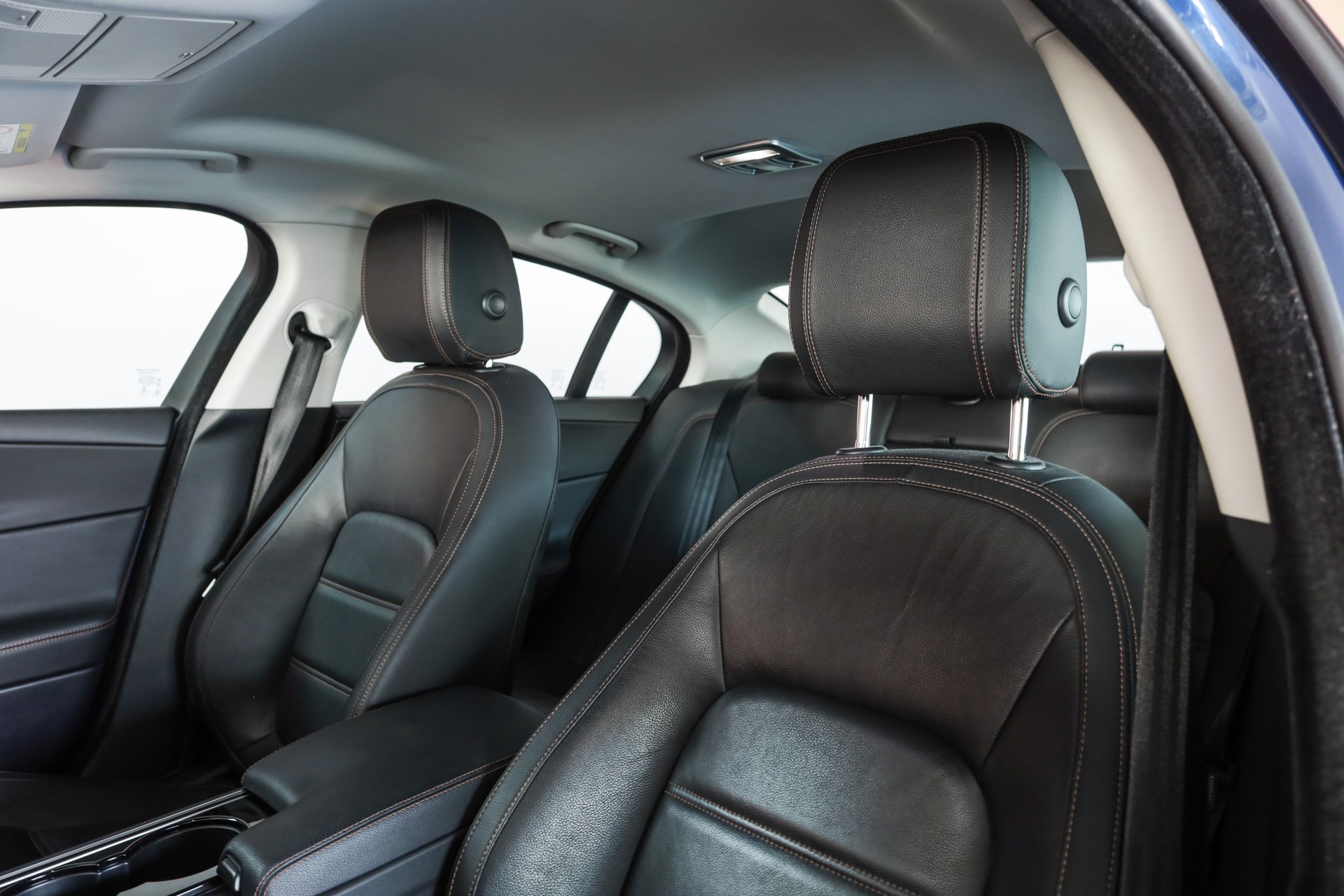 JAGUAR XE 20d Prestige Automat-image-13