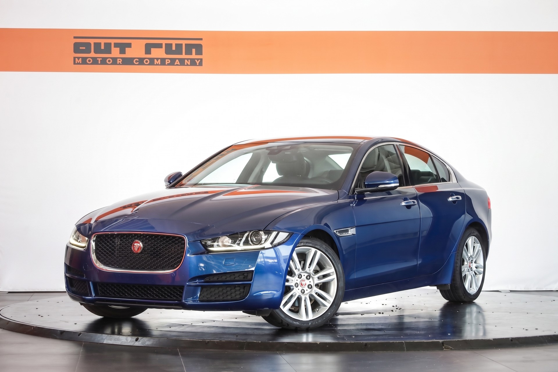 JAGUAR XE 20d Prestige Automat-image-0