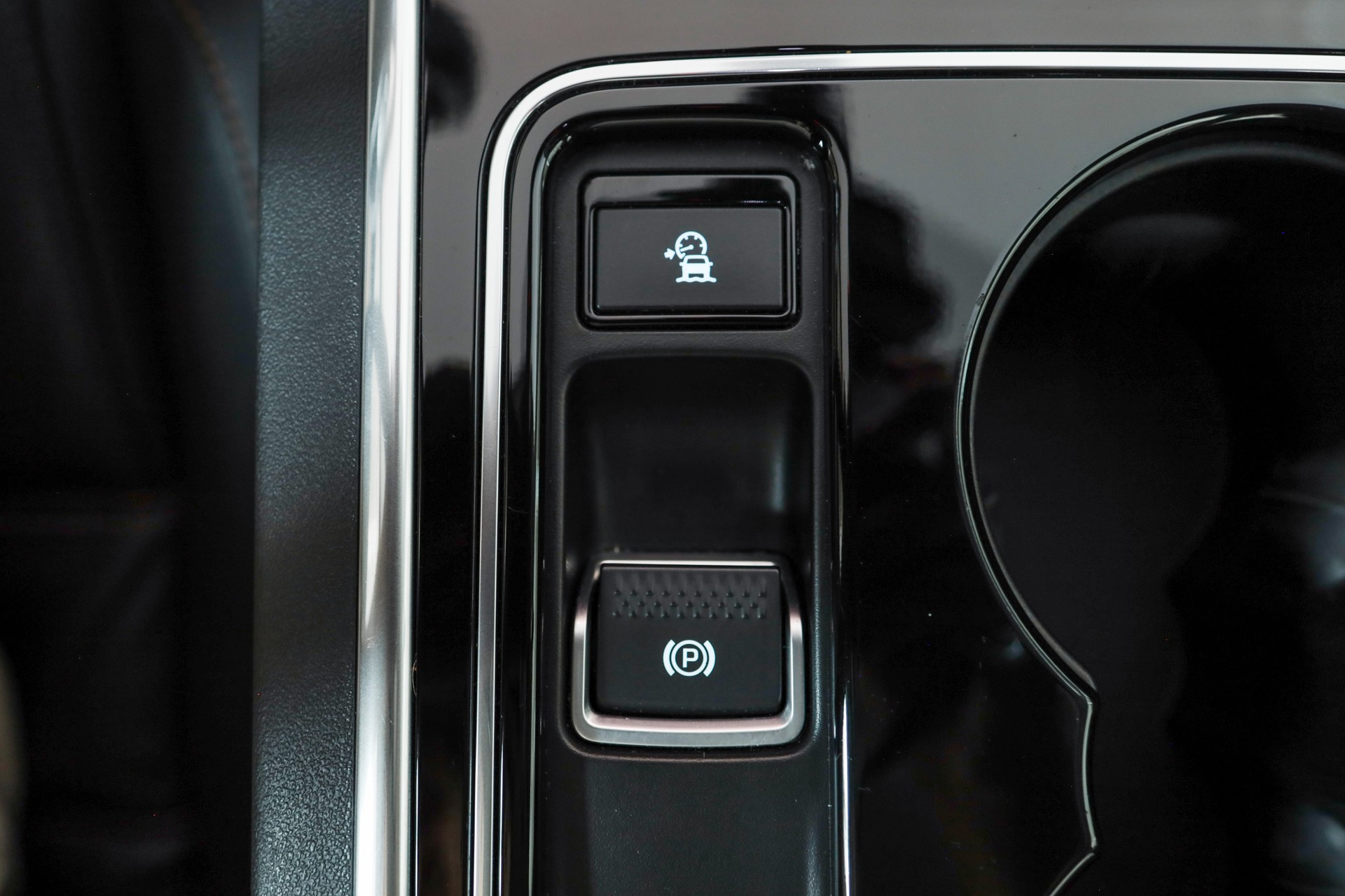 JAGUAR XE 20d Prestige Automat-image-22