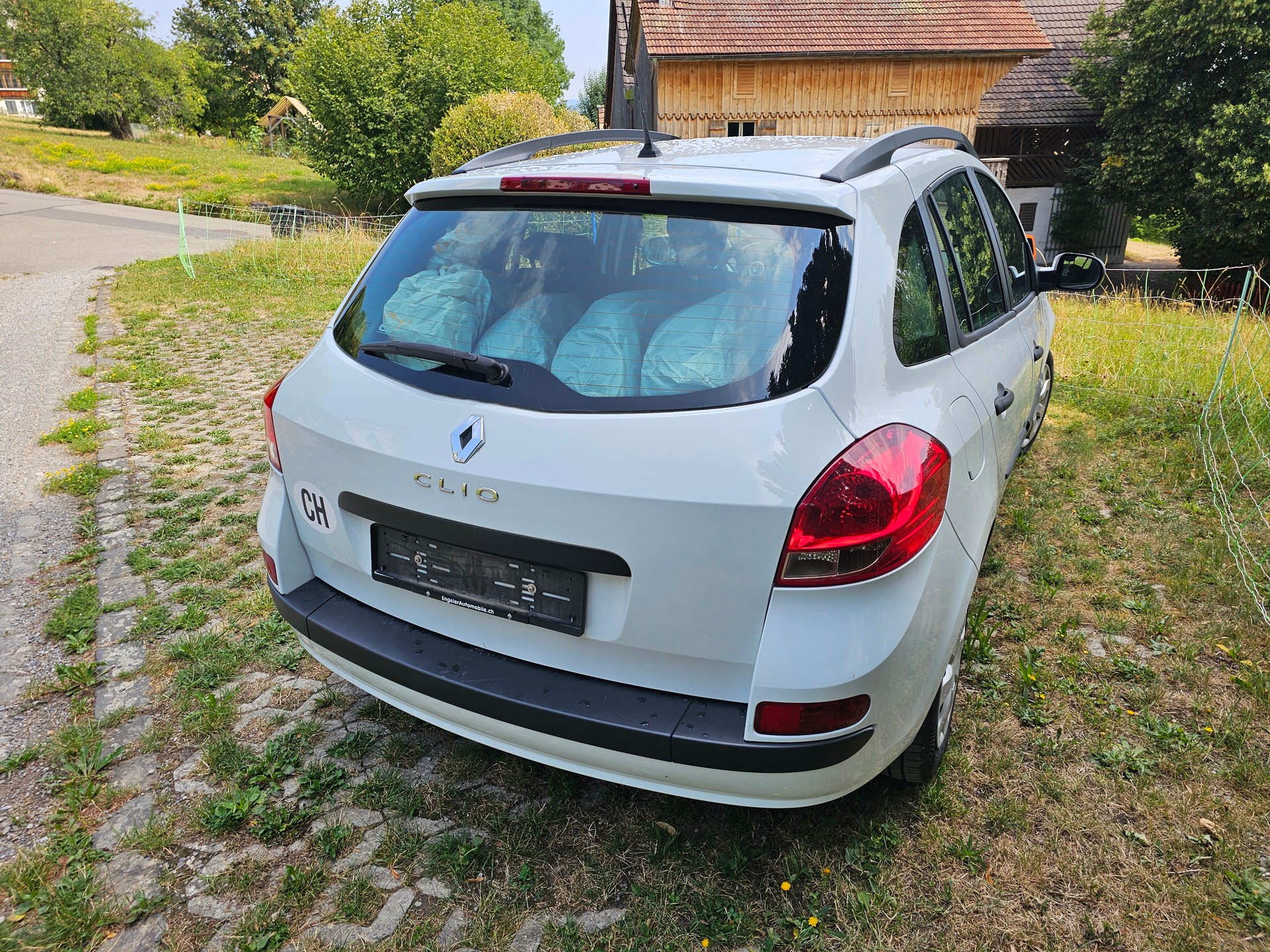 RENAULT 1.2 16V 75 Expression-image-3