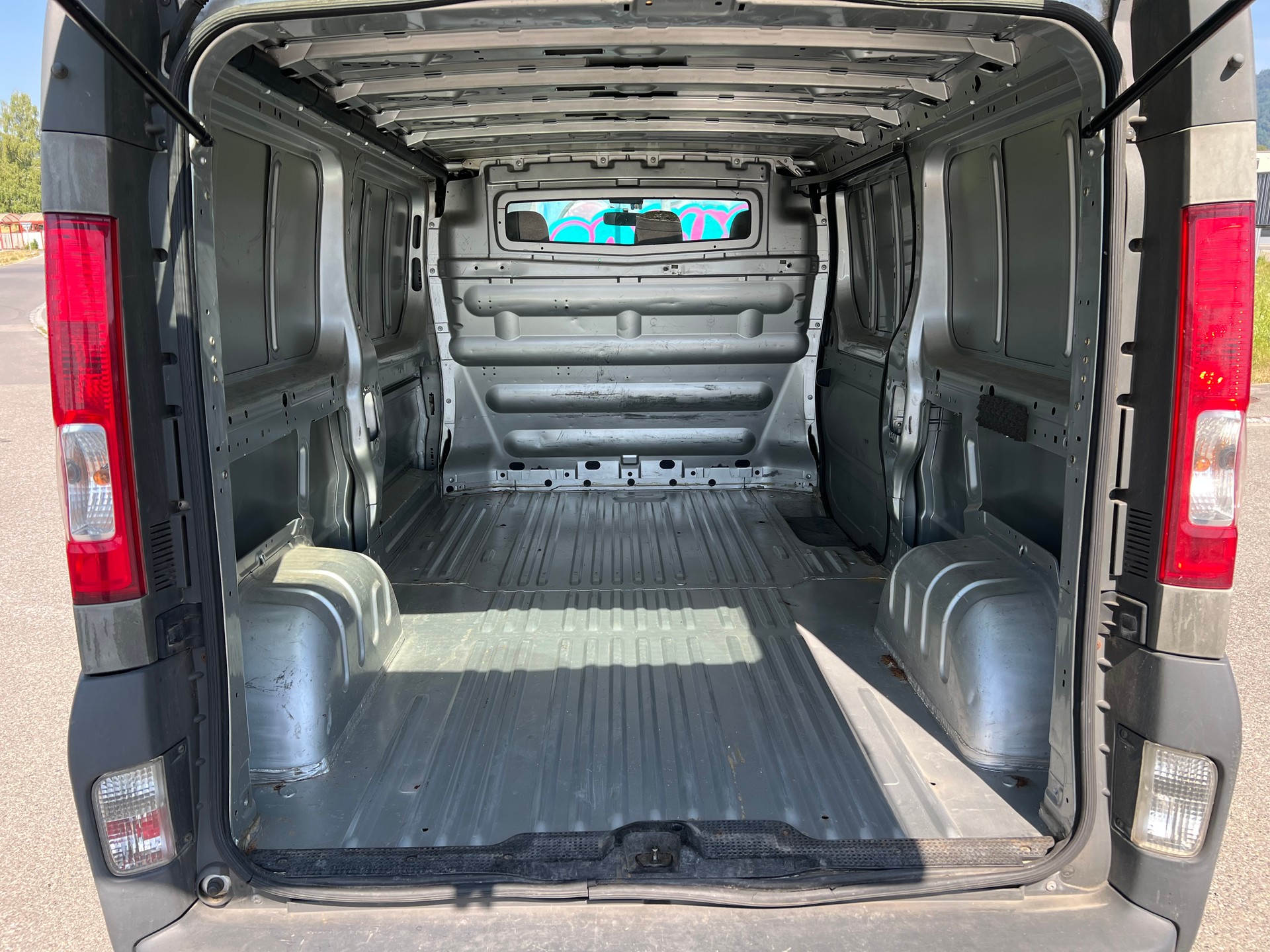 OPEL Vivaro 2.5 CDTI 2.9t L2H1-image-7