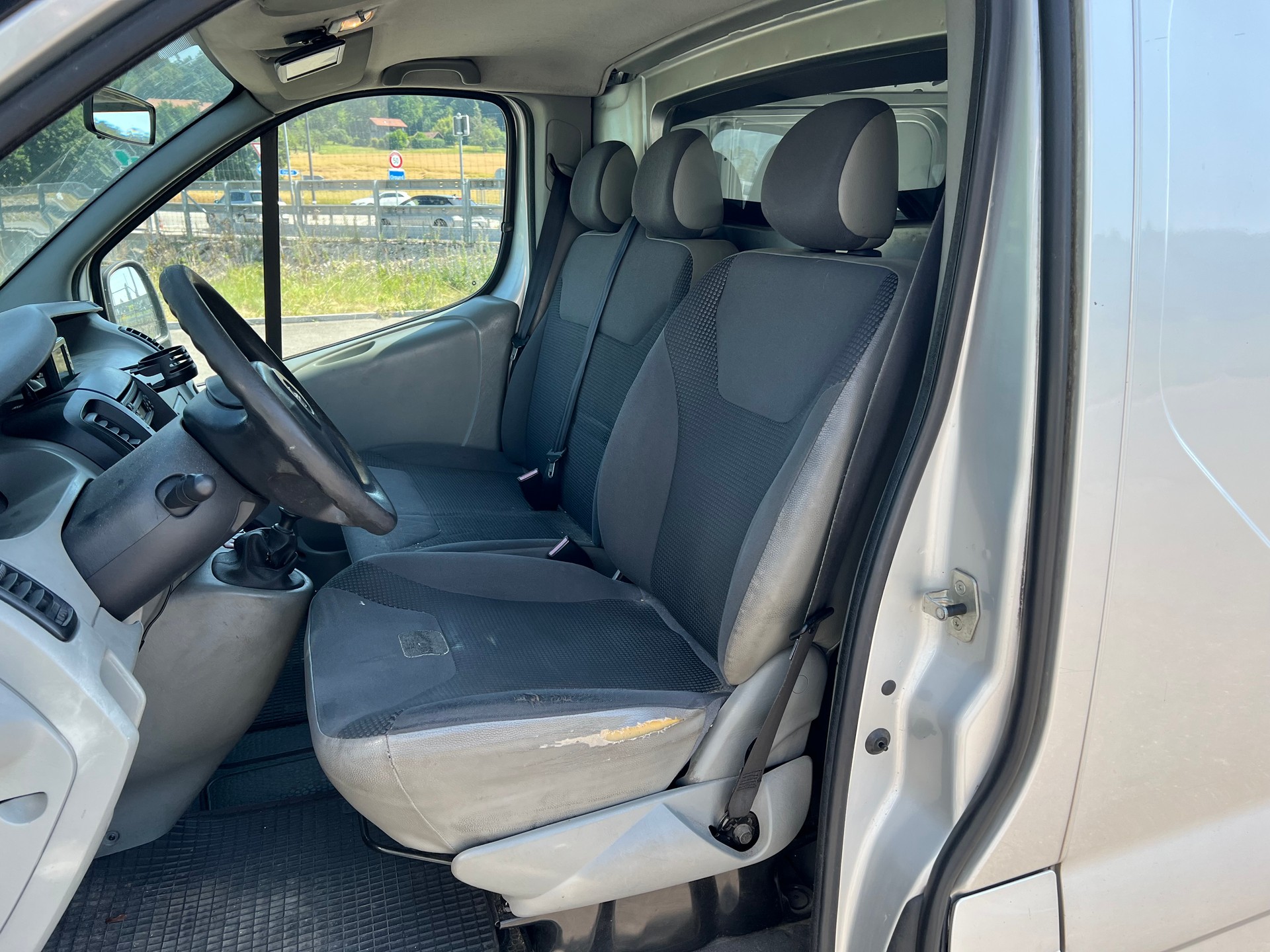 OPEL Vivaro 2.5 CDTI 2.9t L2H1-image-11