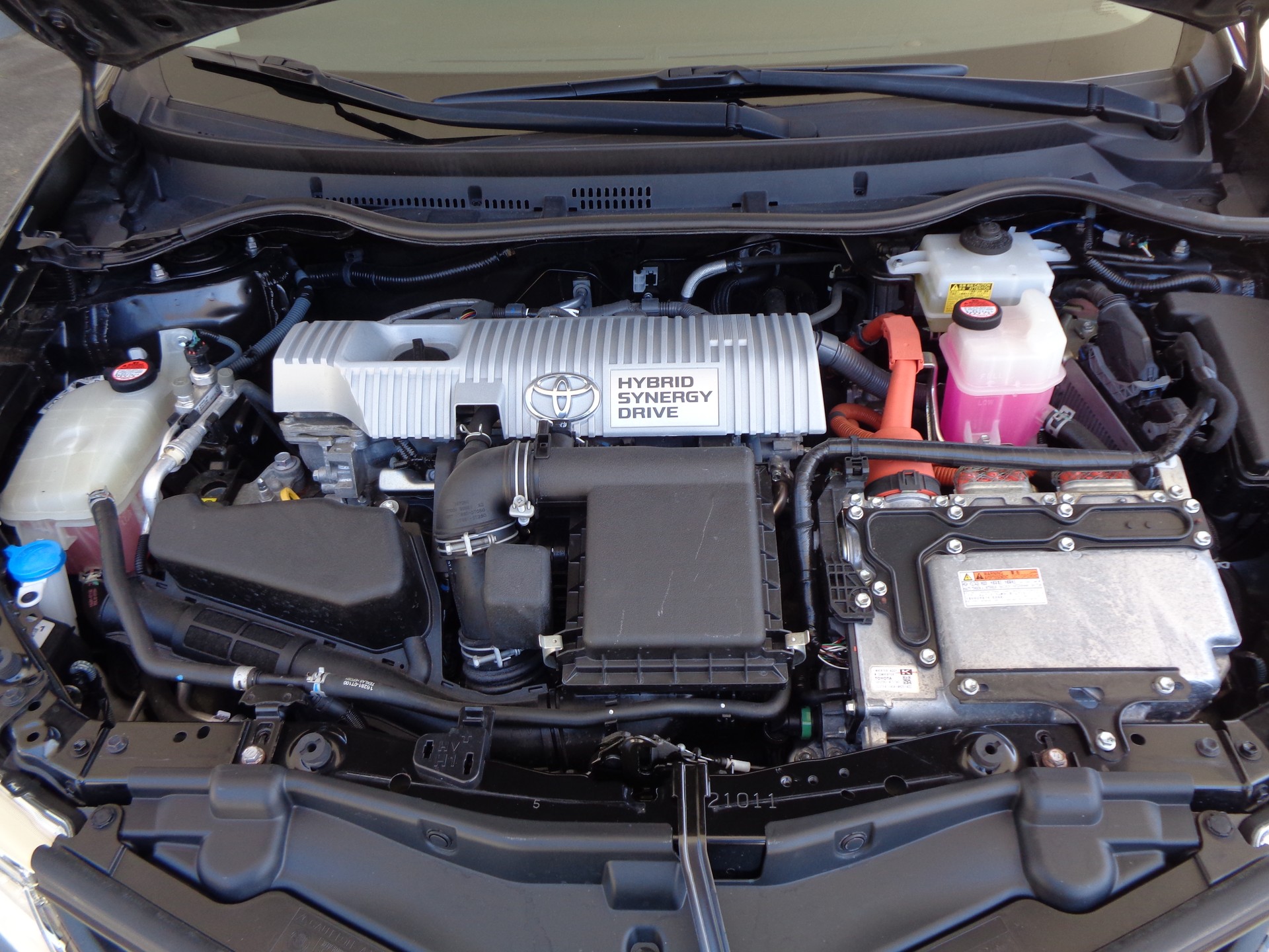 TOYOTA Auris 1.8 16V HSD Linea Trend-image-12