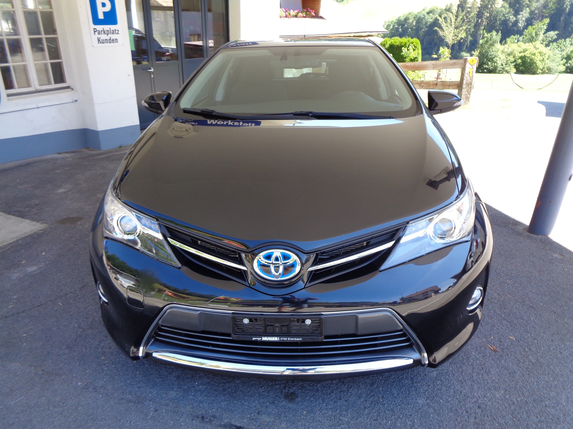 TOYOTA Auris 1.8 16V HSD Linea Trend-image-0