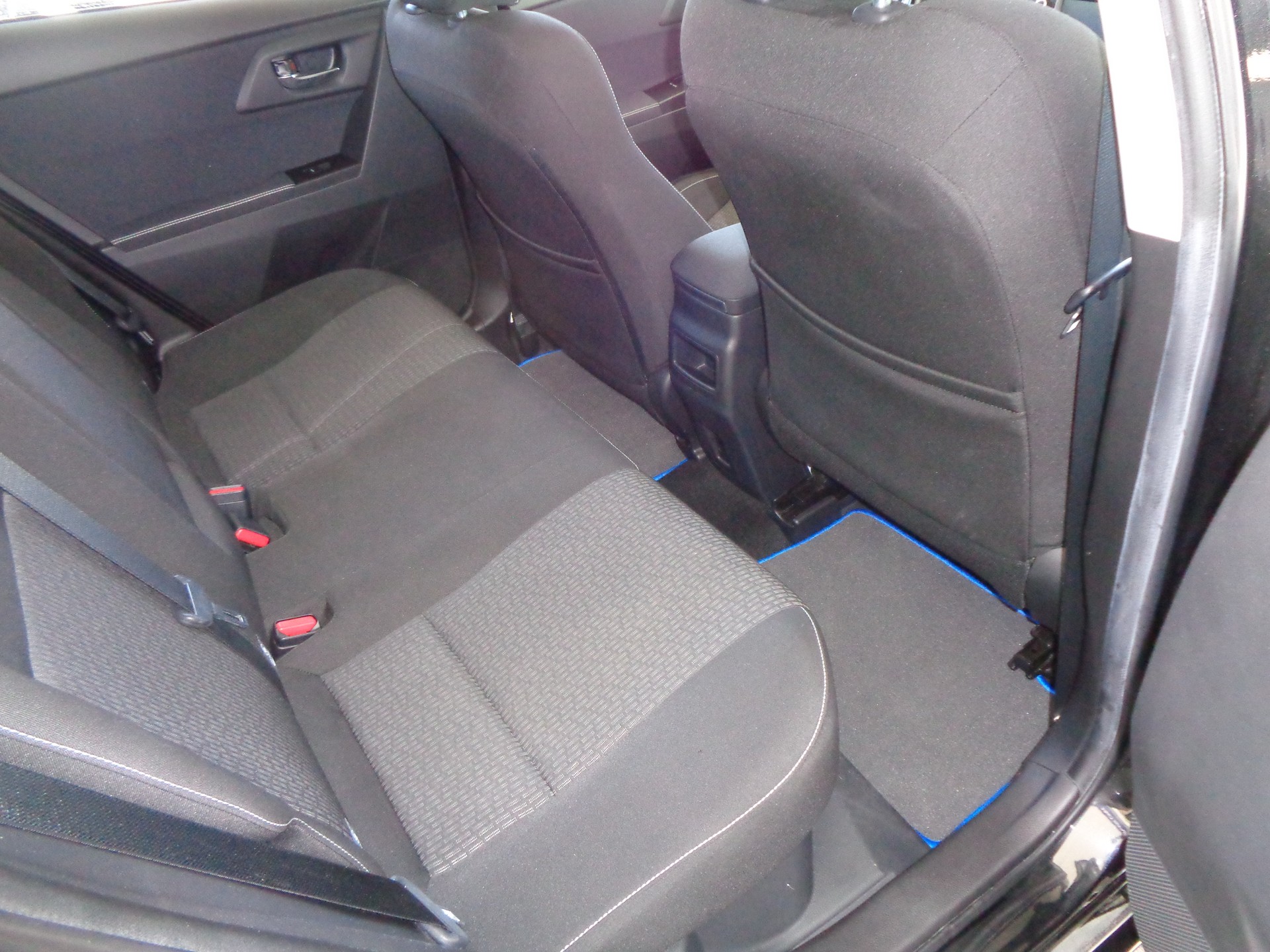 TOYOTA Auris 1.8 16V HSD Linea Trend-image-5