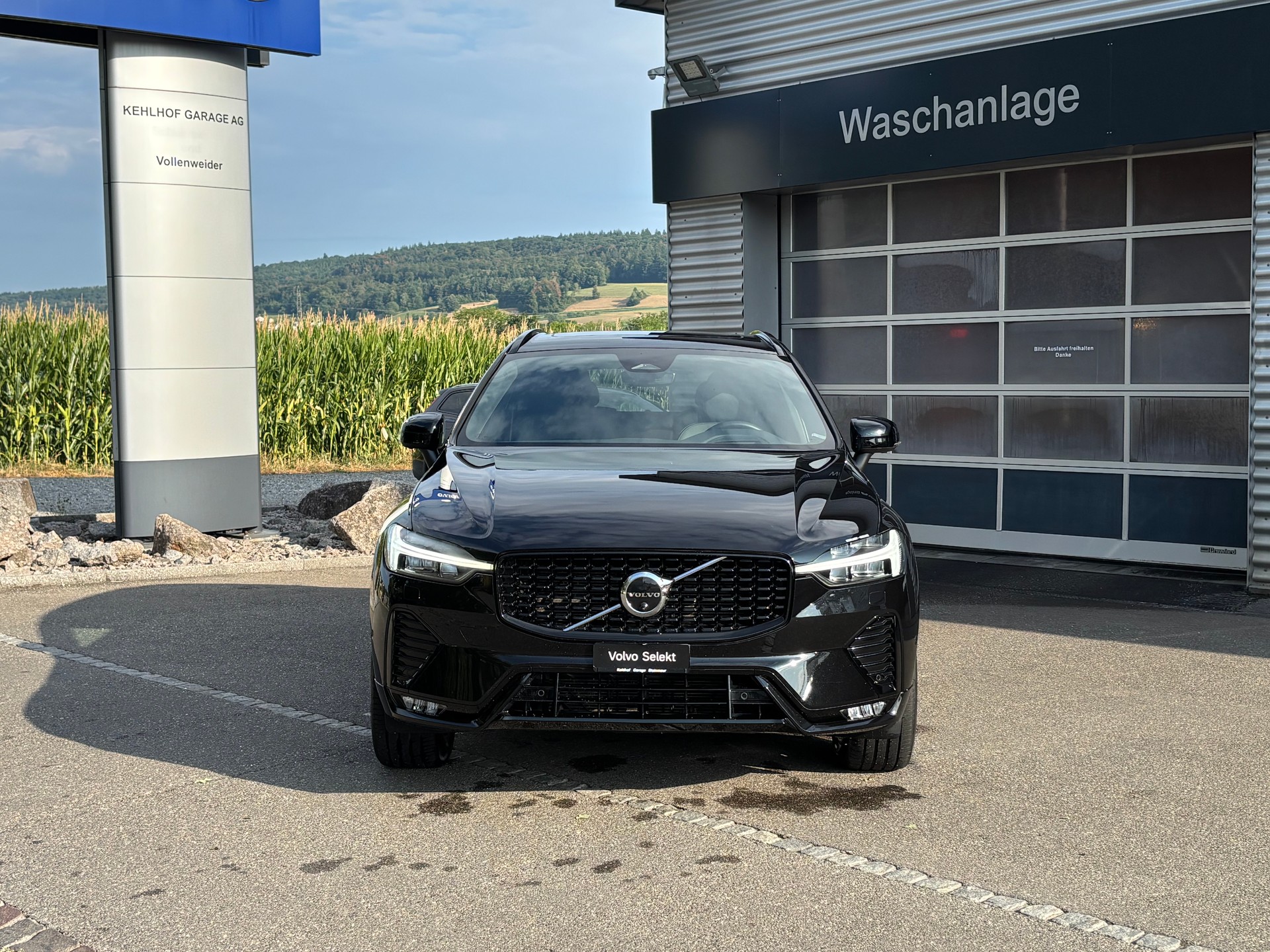 VOLVO XC60 2.0 B5 MH Ultimate Dark AWD-image-8