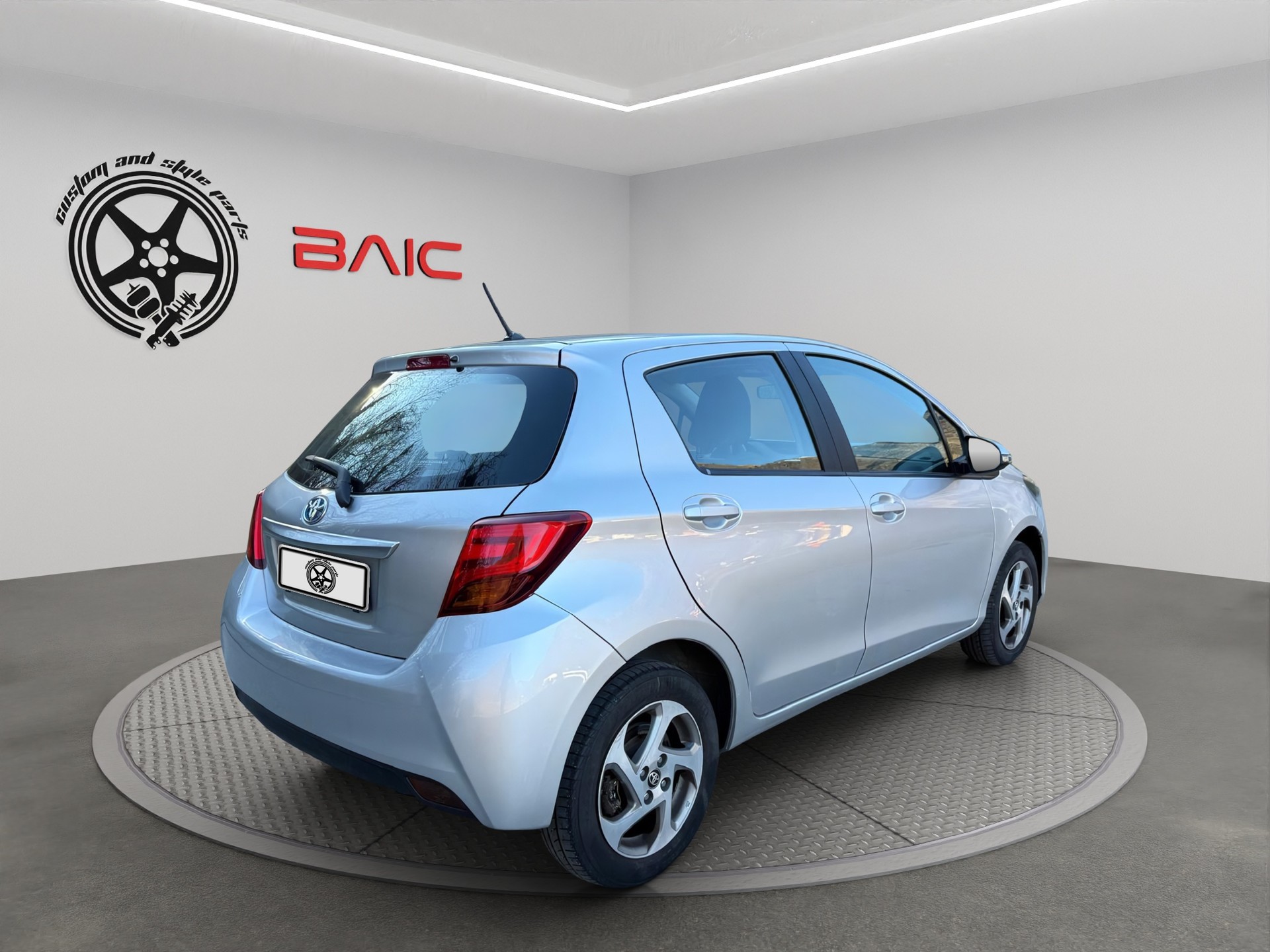 TOYOTA Yaris 1.5 VVT-i Hybrid Trend e-CVT-image-4