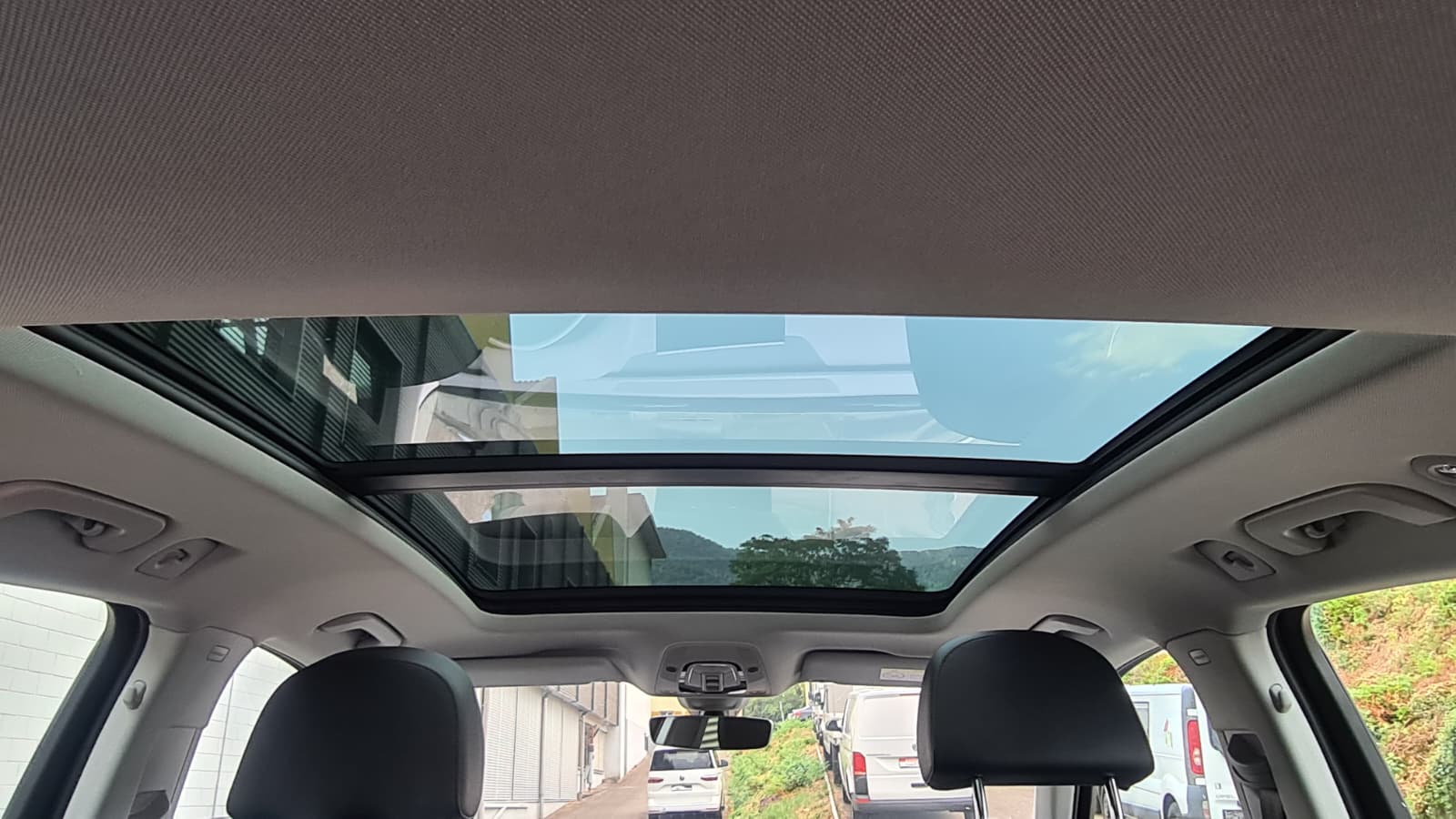 AUDI Q5 40 TDI quattro S-tronic ** Virtual Cokpit Plus ** Leder sitze ** PR-Glassdach ** RF-Kamera** Fahrer Assistens Paket **-image-13