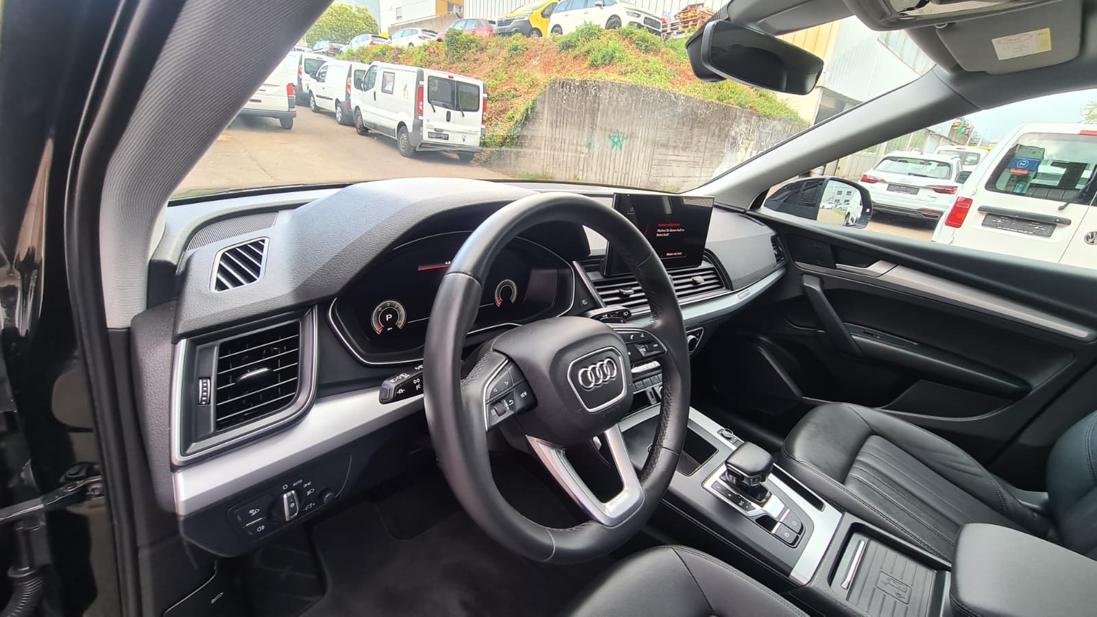 AUDI Q5 40 TDI quattro S-tronic ** Virtual Cokpit Plus ** Leder sitze ** PR-Glassdach ** RF-Kamera** Fahrer Assistens Paket **-image-14