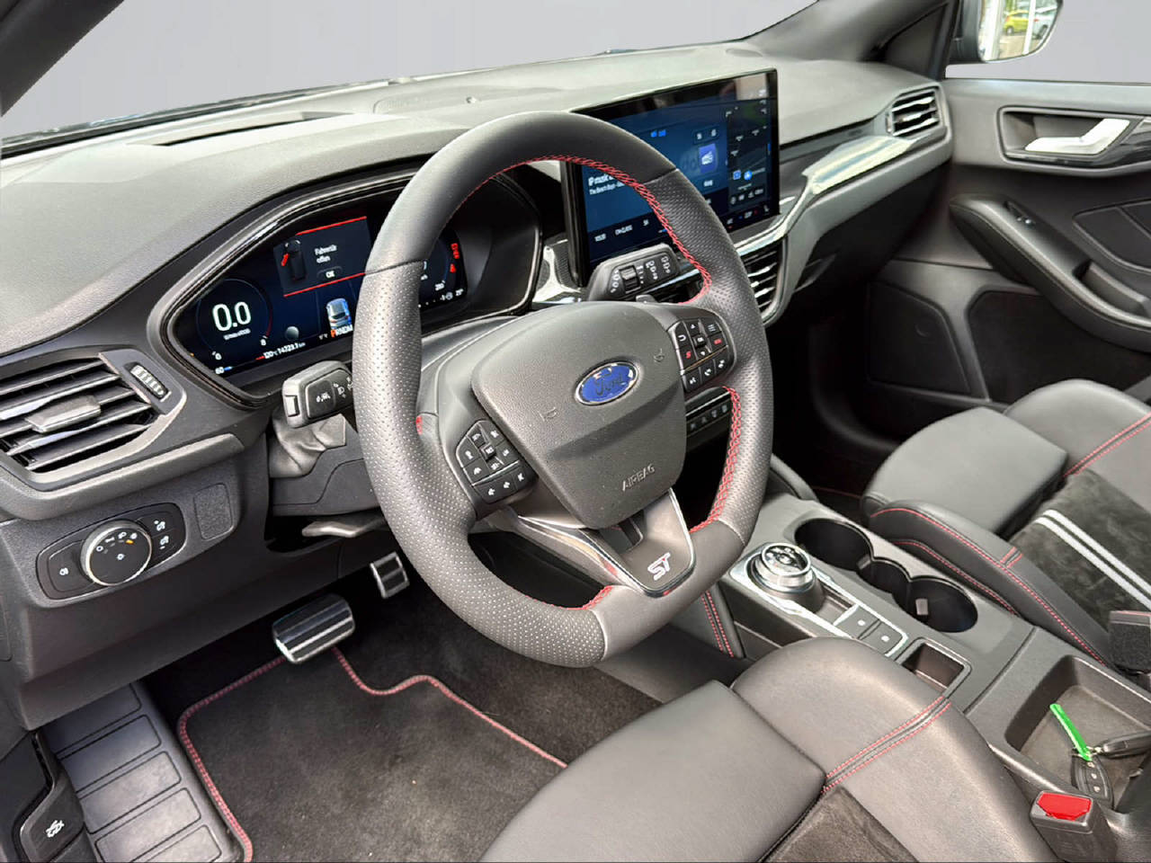 FORD Focus 2.3 EcoB ST X-image-8