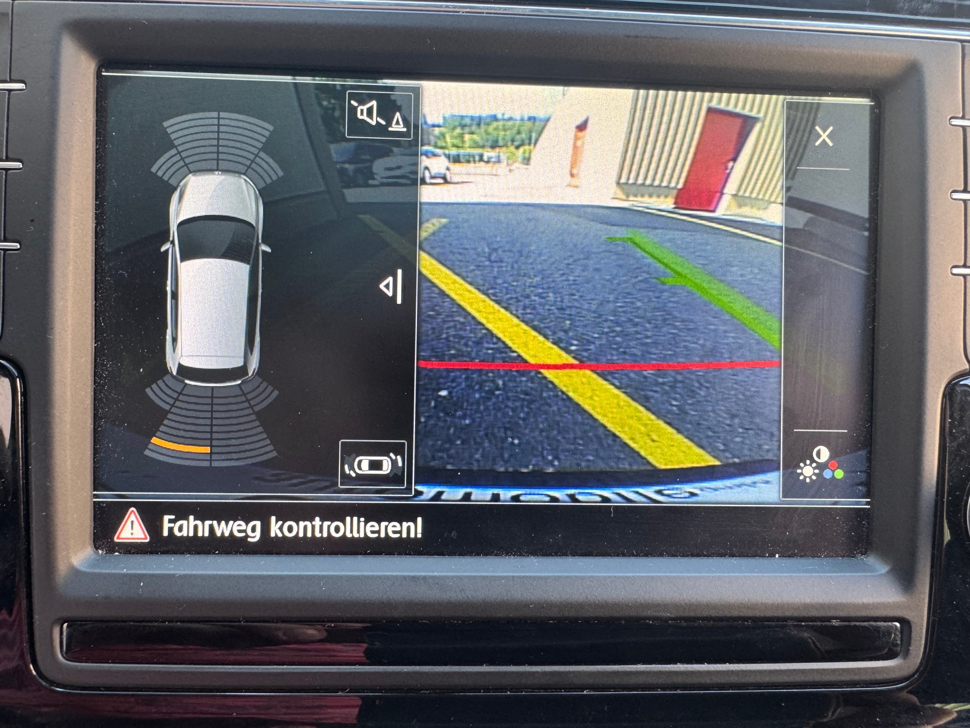 VW Polo 1.8 TSI GTI DSG *Panoramadach*Rückfahrkamera*-image-15