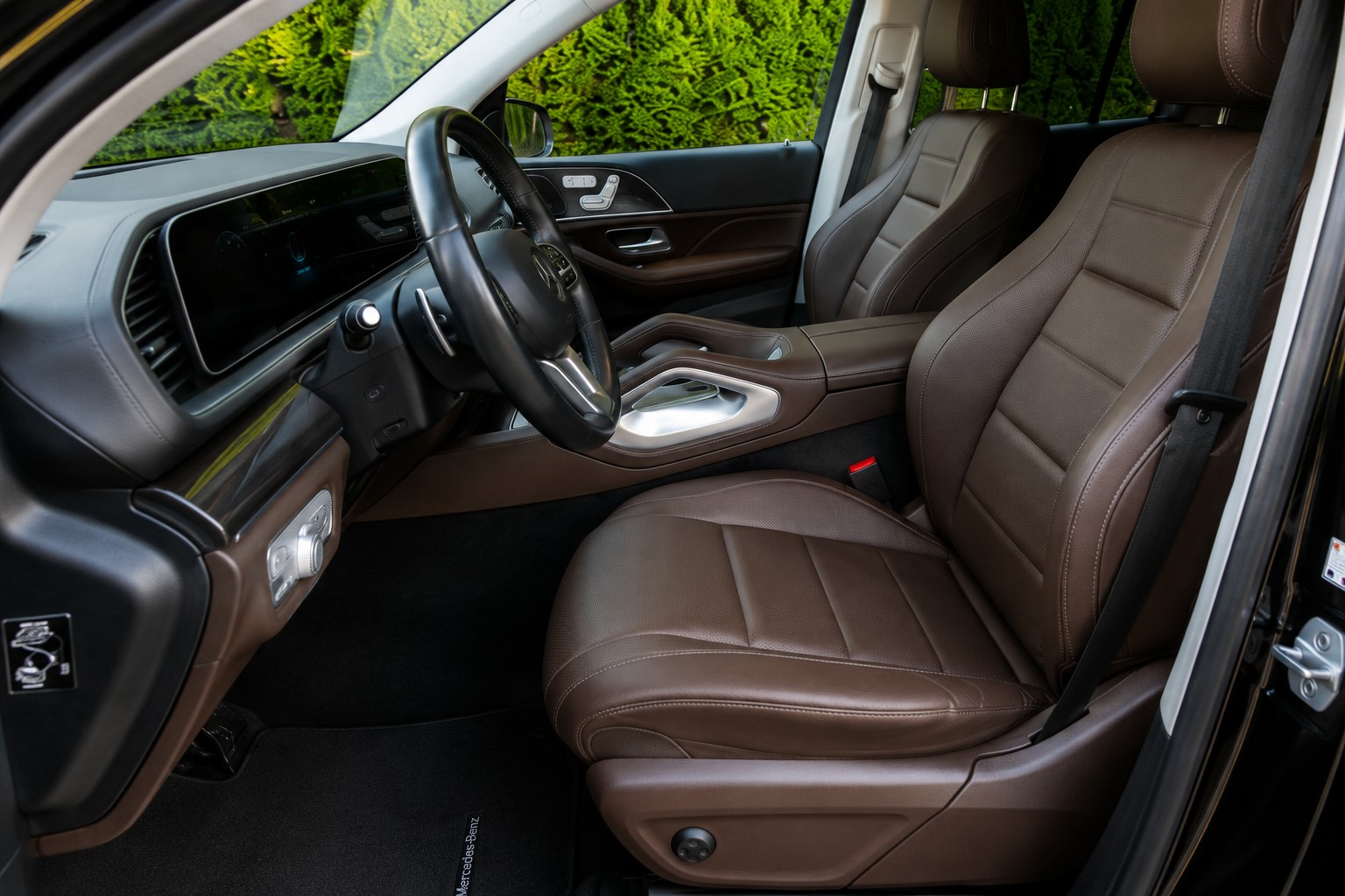 MERCEDES-BENZ GLE 300 d AMG Line 4matic-image-3