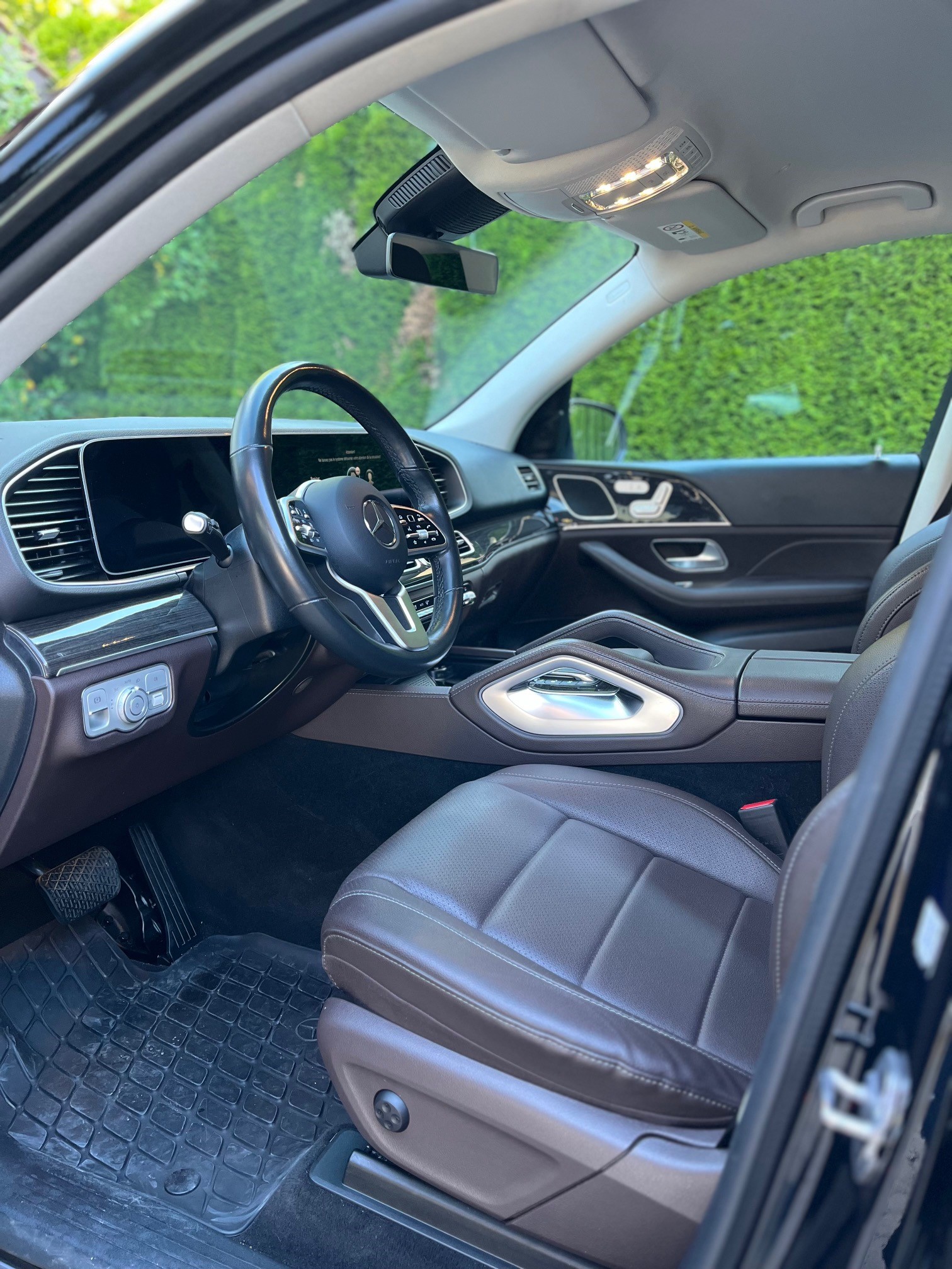 MERCEDES-BENZ GLE 300 d AMG Line 4matic-image-3
