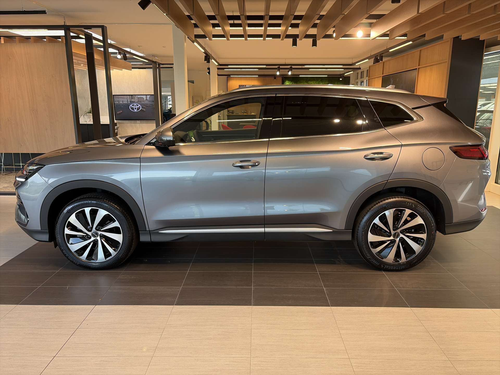 BYD Seal U DM-i PHEV Design AWD 324PS Automat-image-11