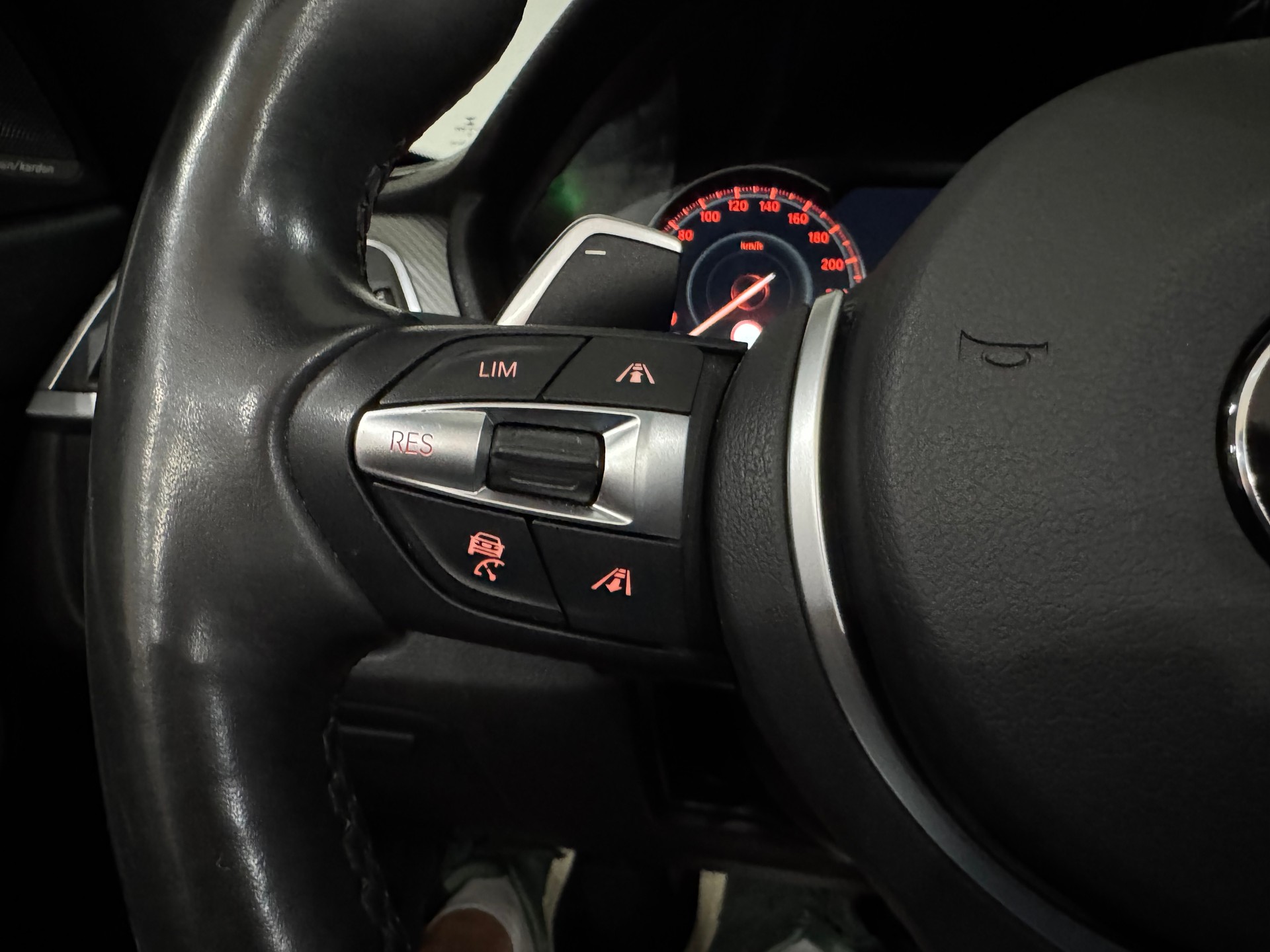 BMW 440i Cabriolet xDrive M Sport Individual Steptronic | 1.Hand | CH |-image-26