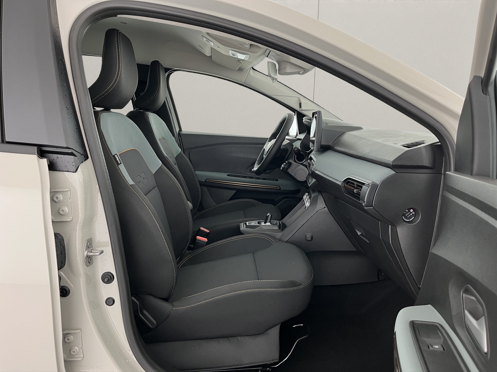 DACIA Jogger 1.8 Hybrid Extreme 7P-image-15