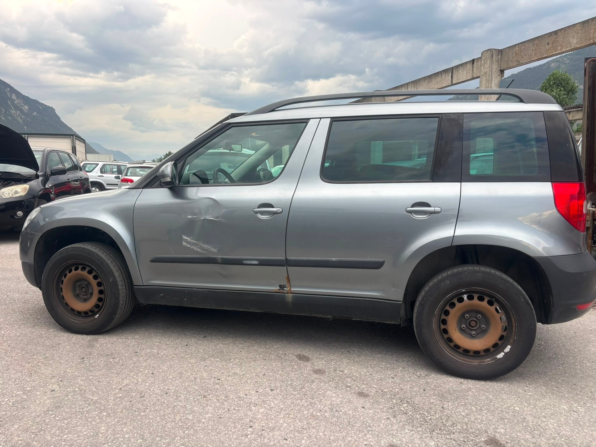 SKODA Yeti 2.0 TDI Ambition 4x4 DSG-image-7