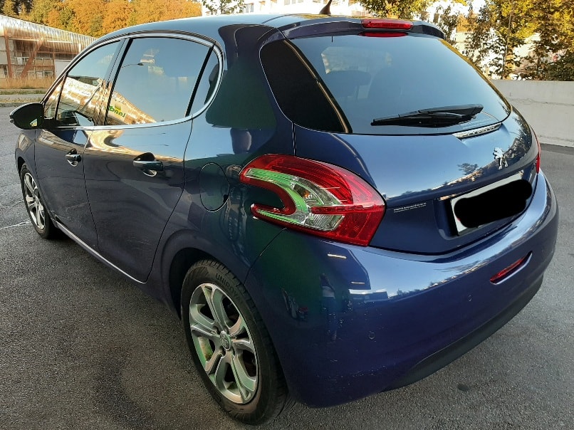 PEUGEOT 1.6 VTi Allure-image-0