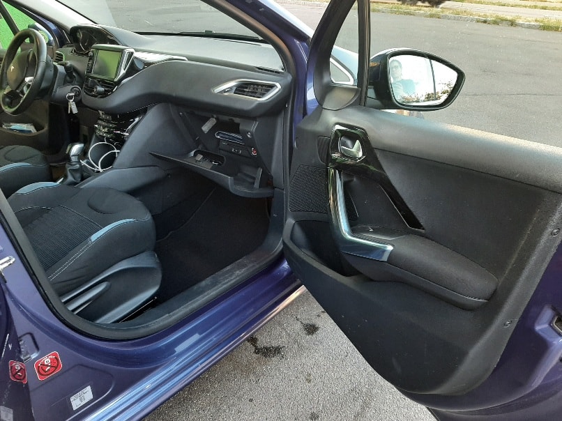 PEUGEOT 1.6 VTi Allure-image-3