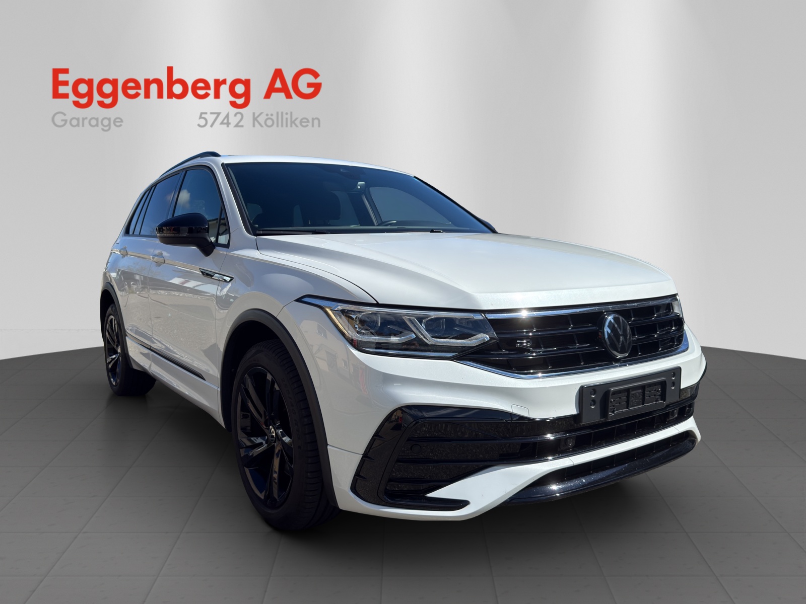 VW Tiguan 2.0TSI R-Line 4Motion DSG, 8-fach bereift-image-6