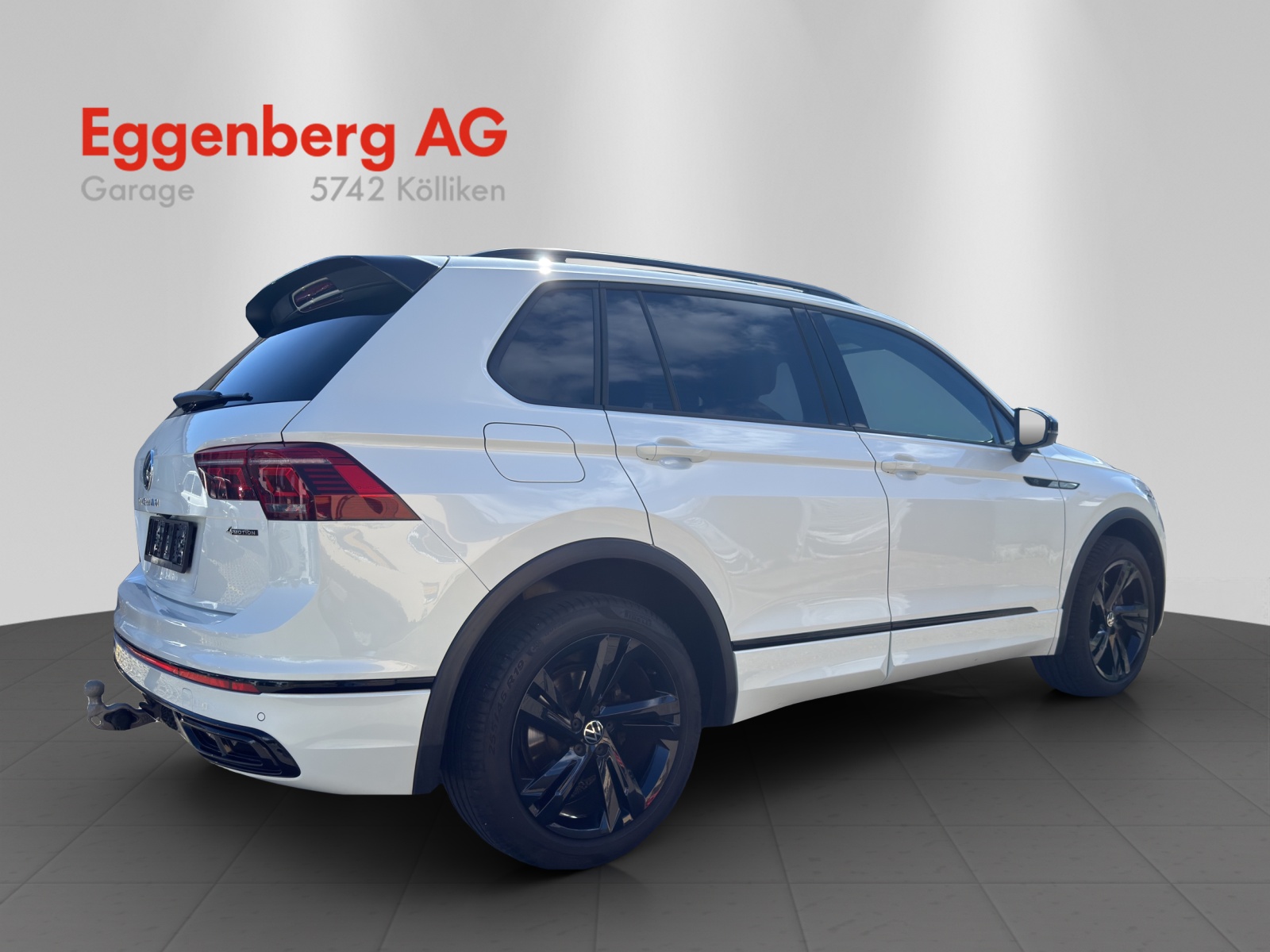 VW Tiguan 2.0TSI R-Line 4Motion DSG, 8-fach bereift-image-4