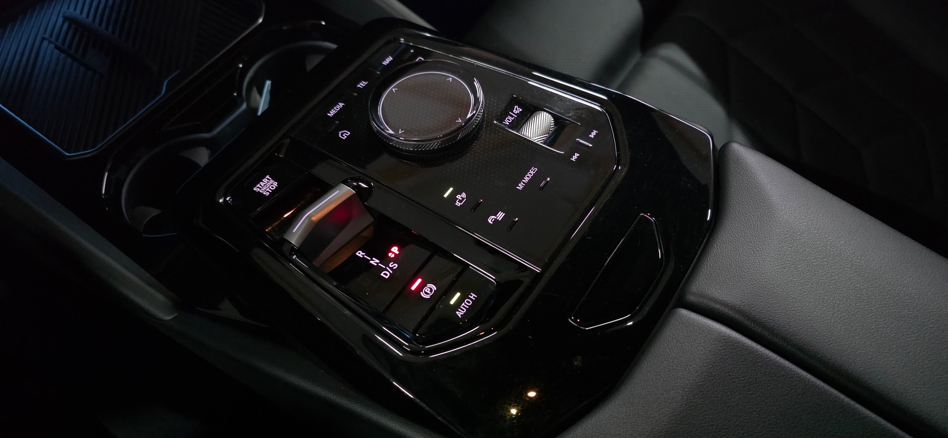 BMW 520d 48V M Sport Steptronic *Abstandsregler*CarPlay/AndroidAuto*Elektrische- Sitzheizung*Rückfahrkamera*-image-15