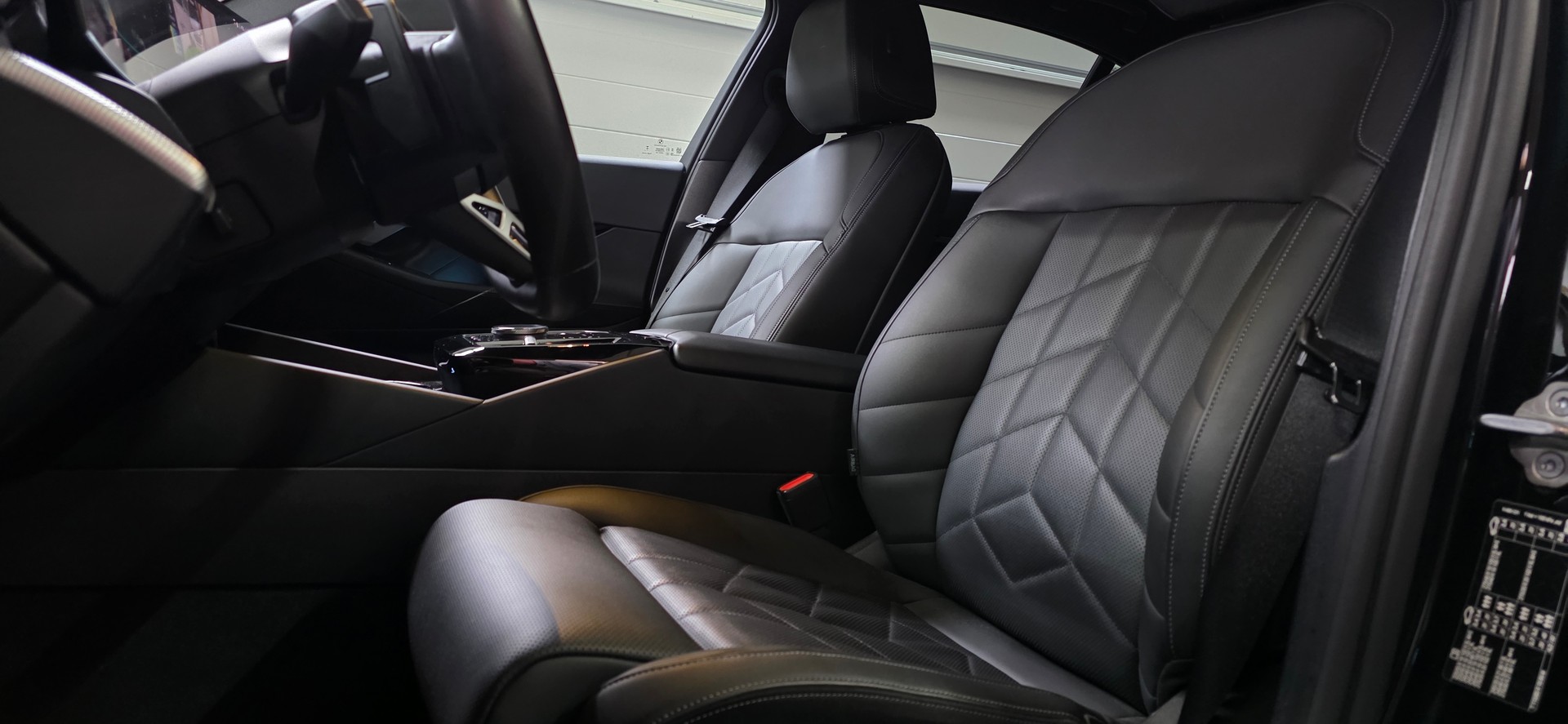 BMW 520d 48V M Sport Steptronic *Abstandsregler*CarPlay/AndroidAuto*Elektrische- Sitzheizung*Rückfahrkamera*-image-9