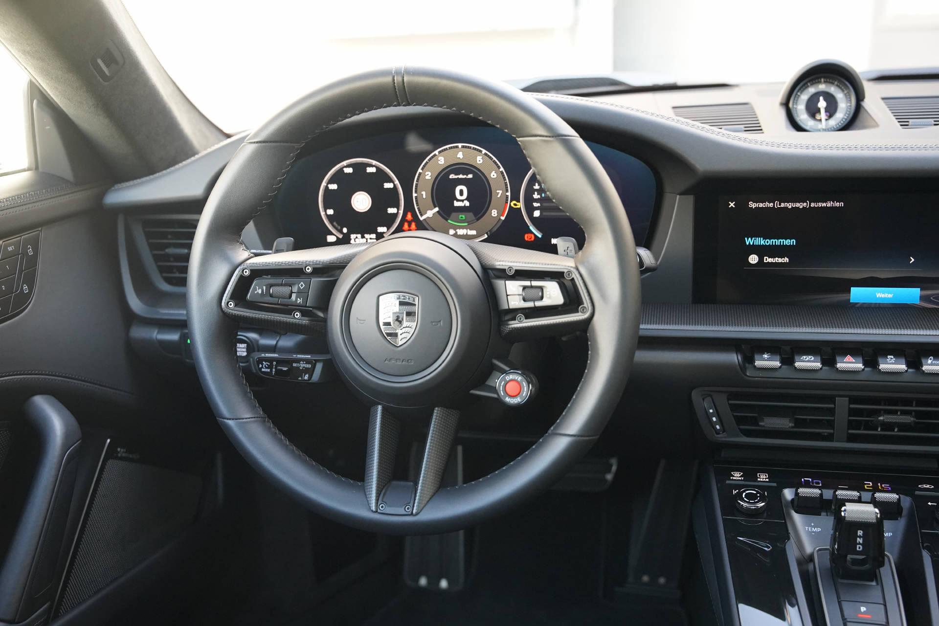 PORSCHE 911 Turbo S-image-12