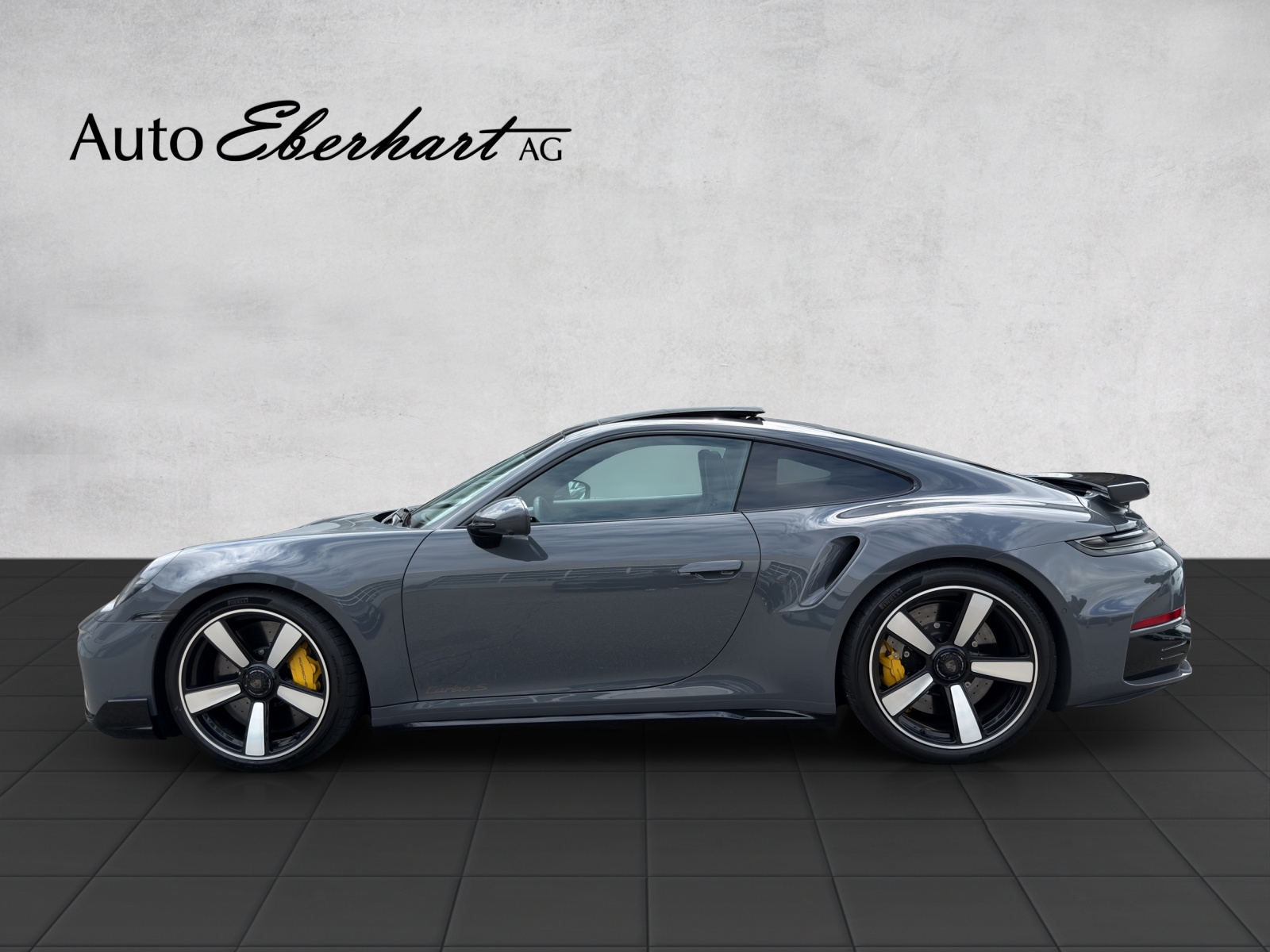 PORSCHE 911 Turbo S-image-2