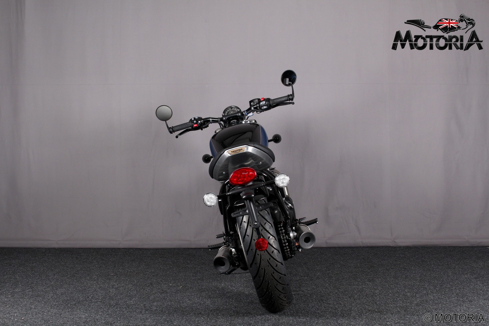 TRIUMPH Bonneville 1200 Bobber (MY26 35kW möglich)-showroom-element-3