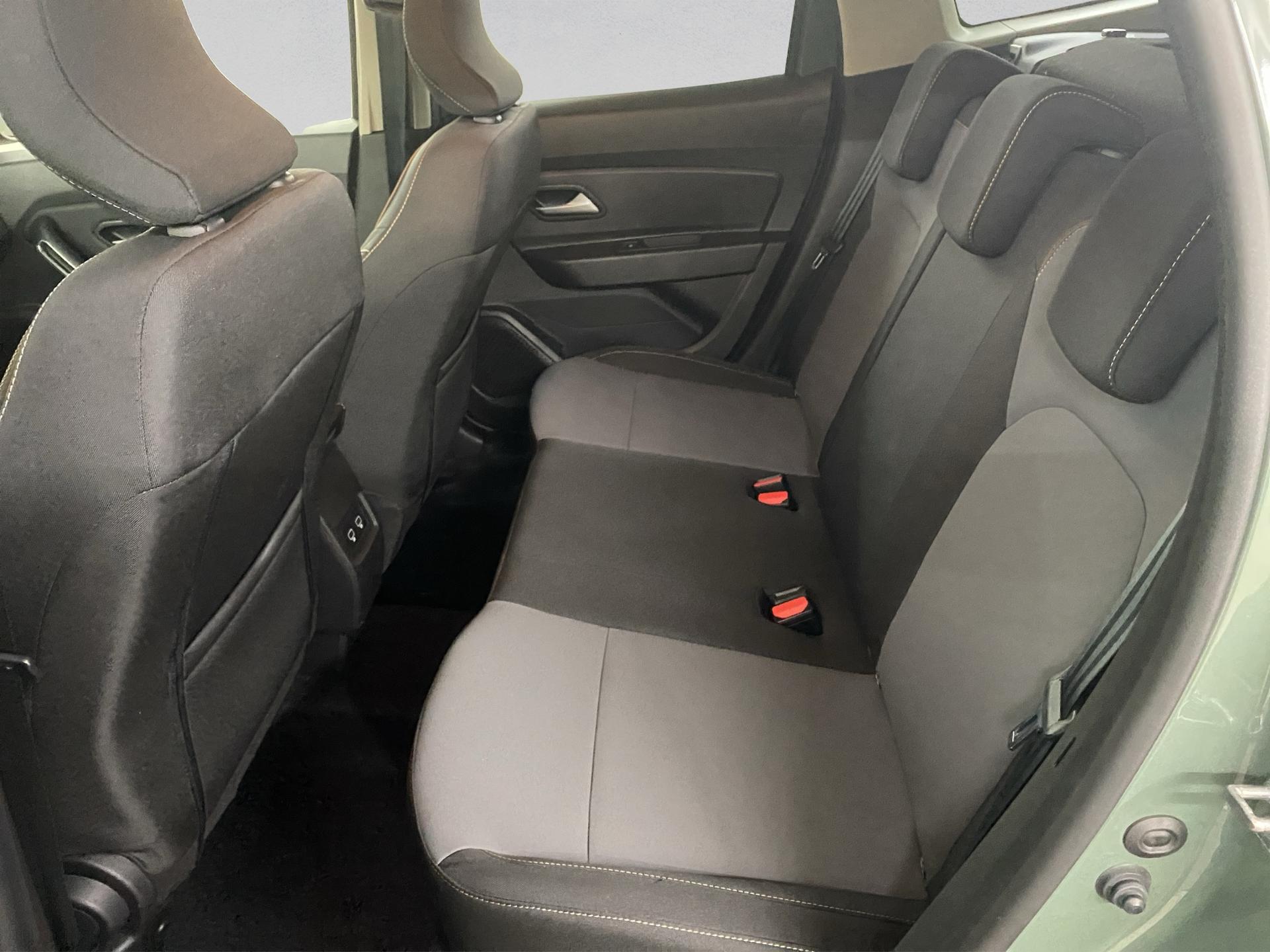 DACIA Duster TCe 150 Extreme EDC 4x2-image-13