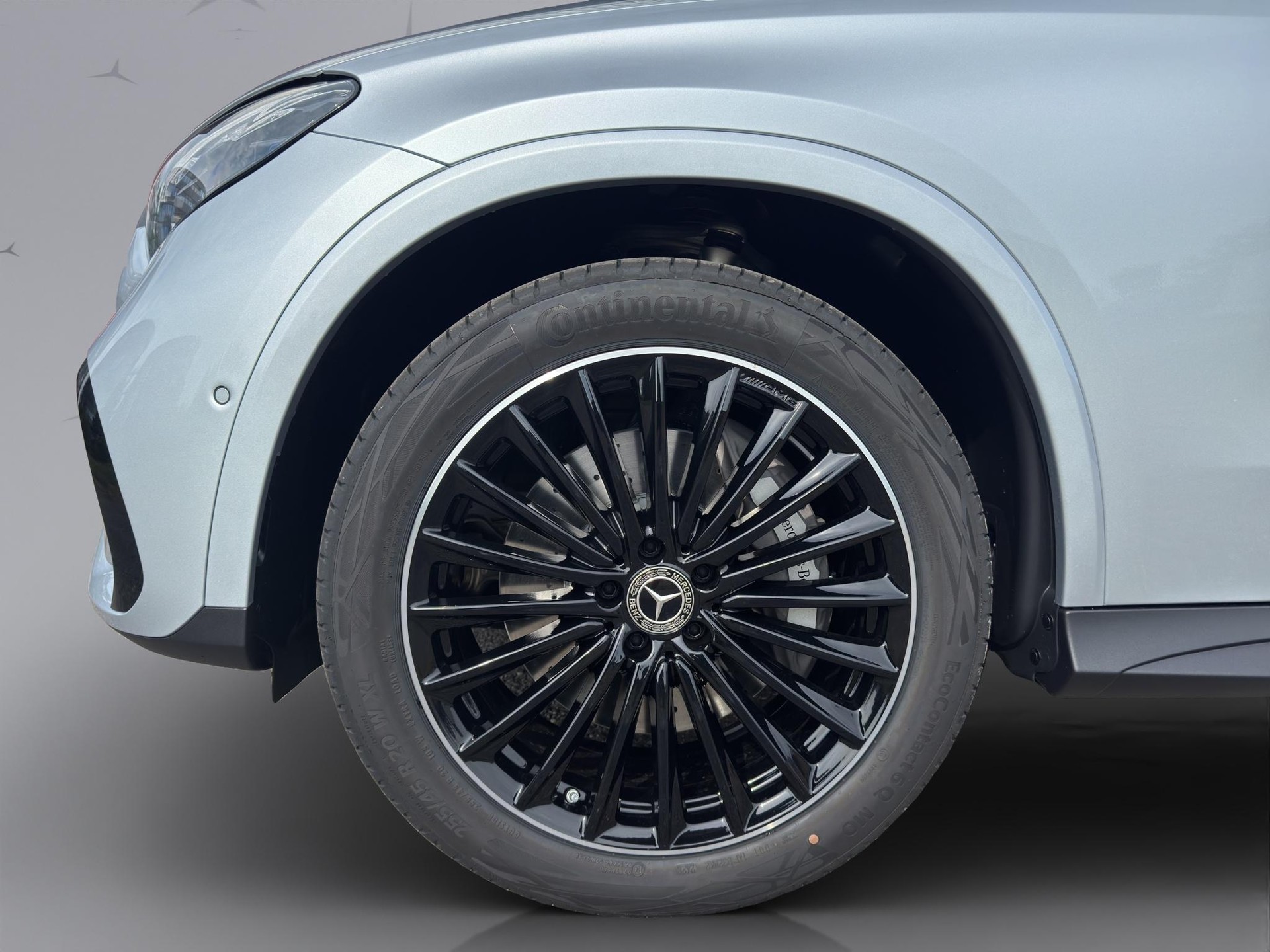MERCEDES-BENZ GLC 220 d AMG Line 4matic-image-1