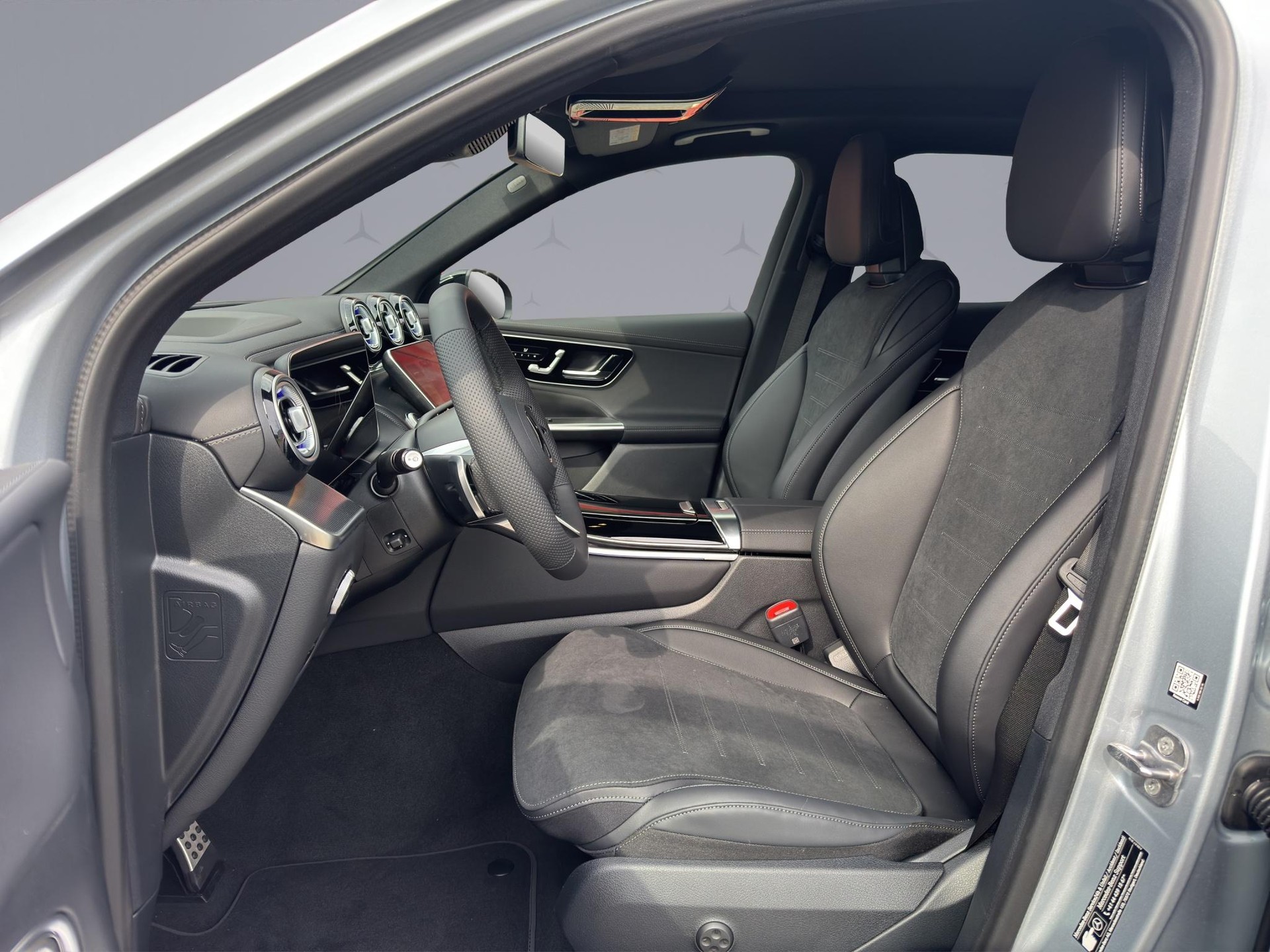 MERCEDES-BENZ GLC 220 d AMG Line 4matic-image-9