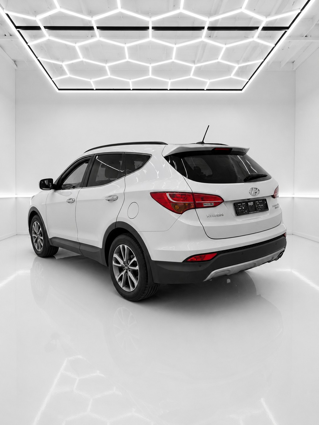 HYUNDAI Santa Fe 2.2 CRDI Style 4WD Automatic-image-3