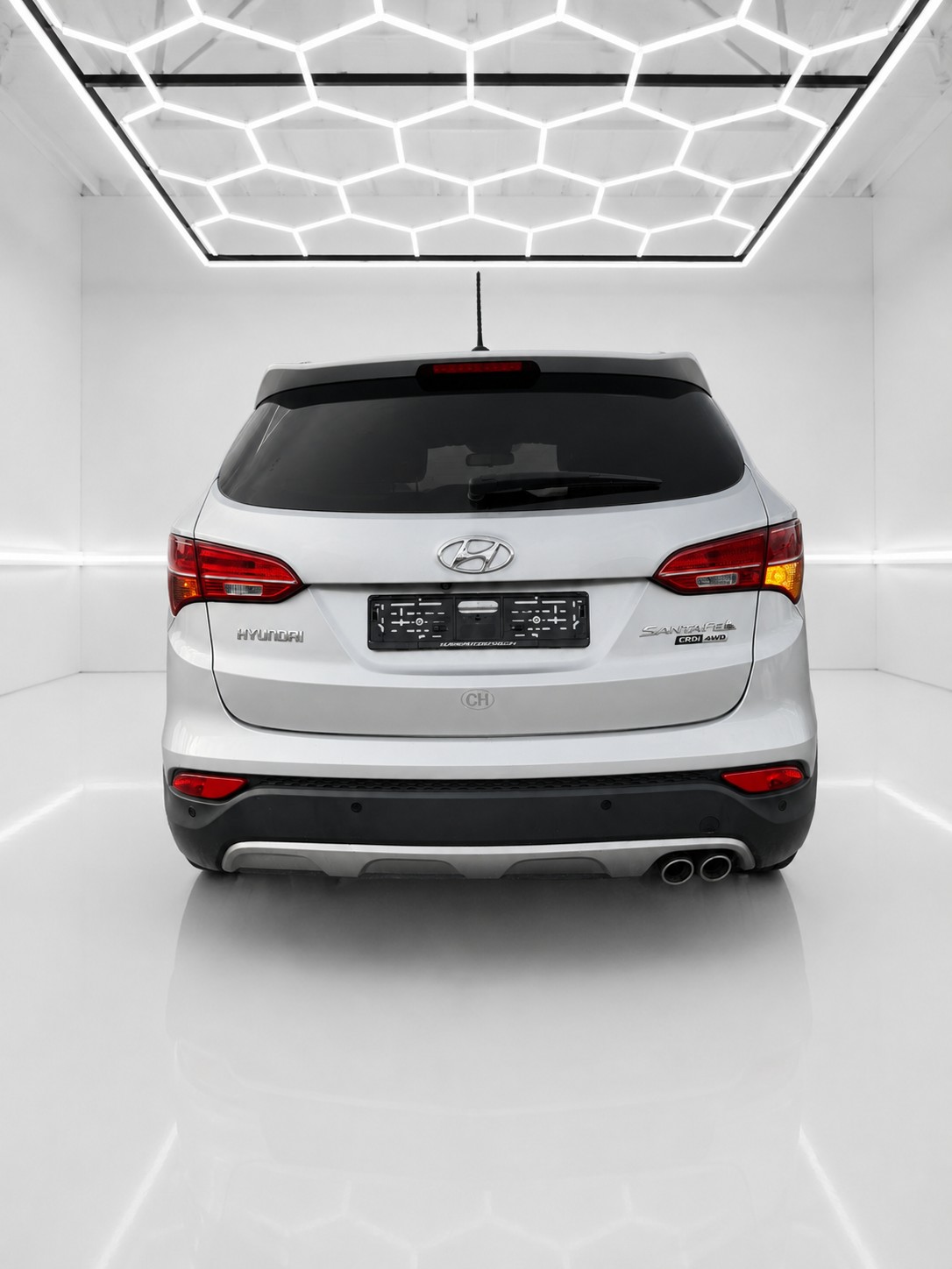 HYUNDAI Santa Fe 2.2 CRDI Style 4WD Automatic-image-2