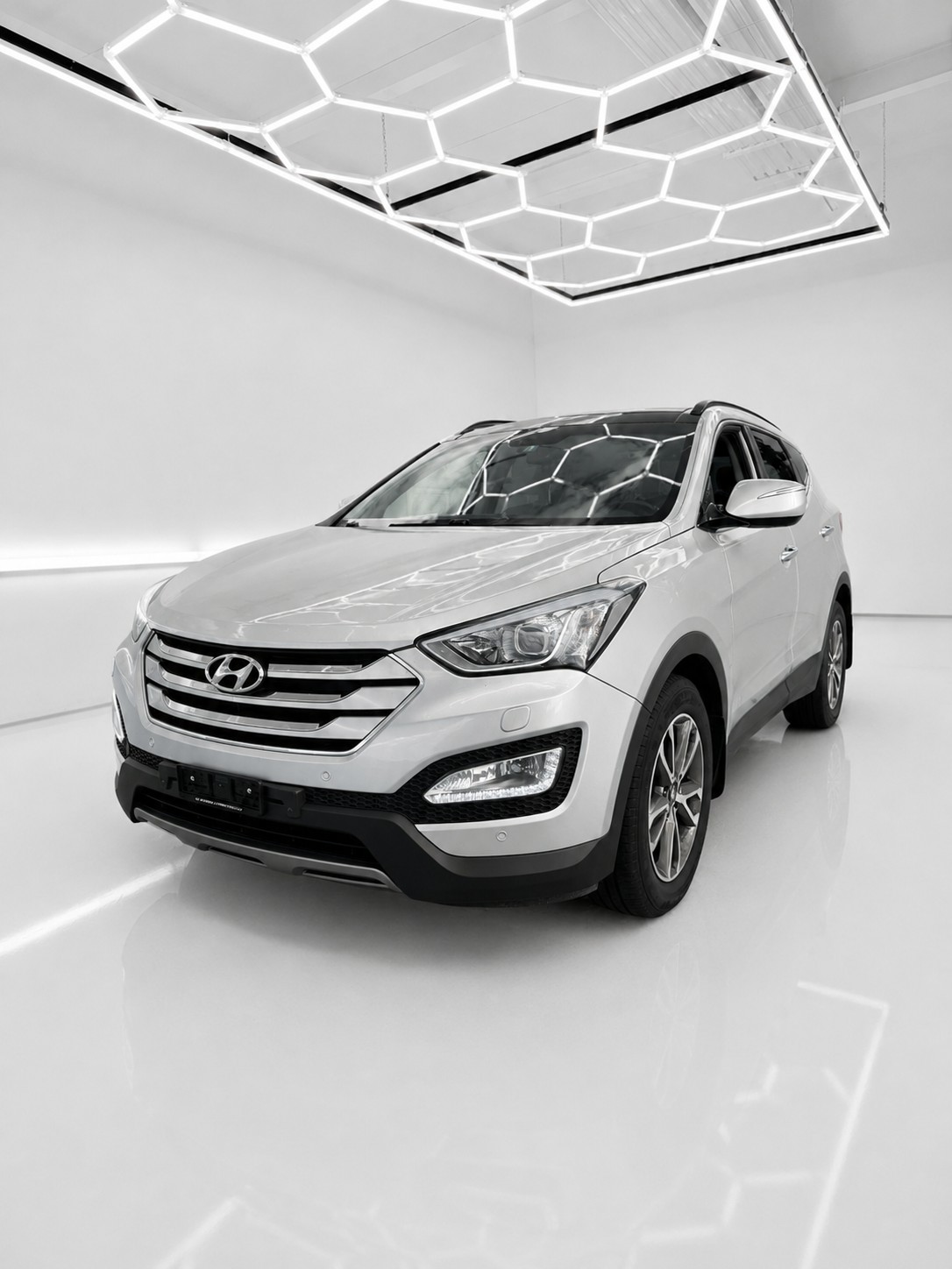 HYUNDAI Santa Fe 2.2 CRDI Style 4WD Automatic-image-0